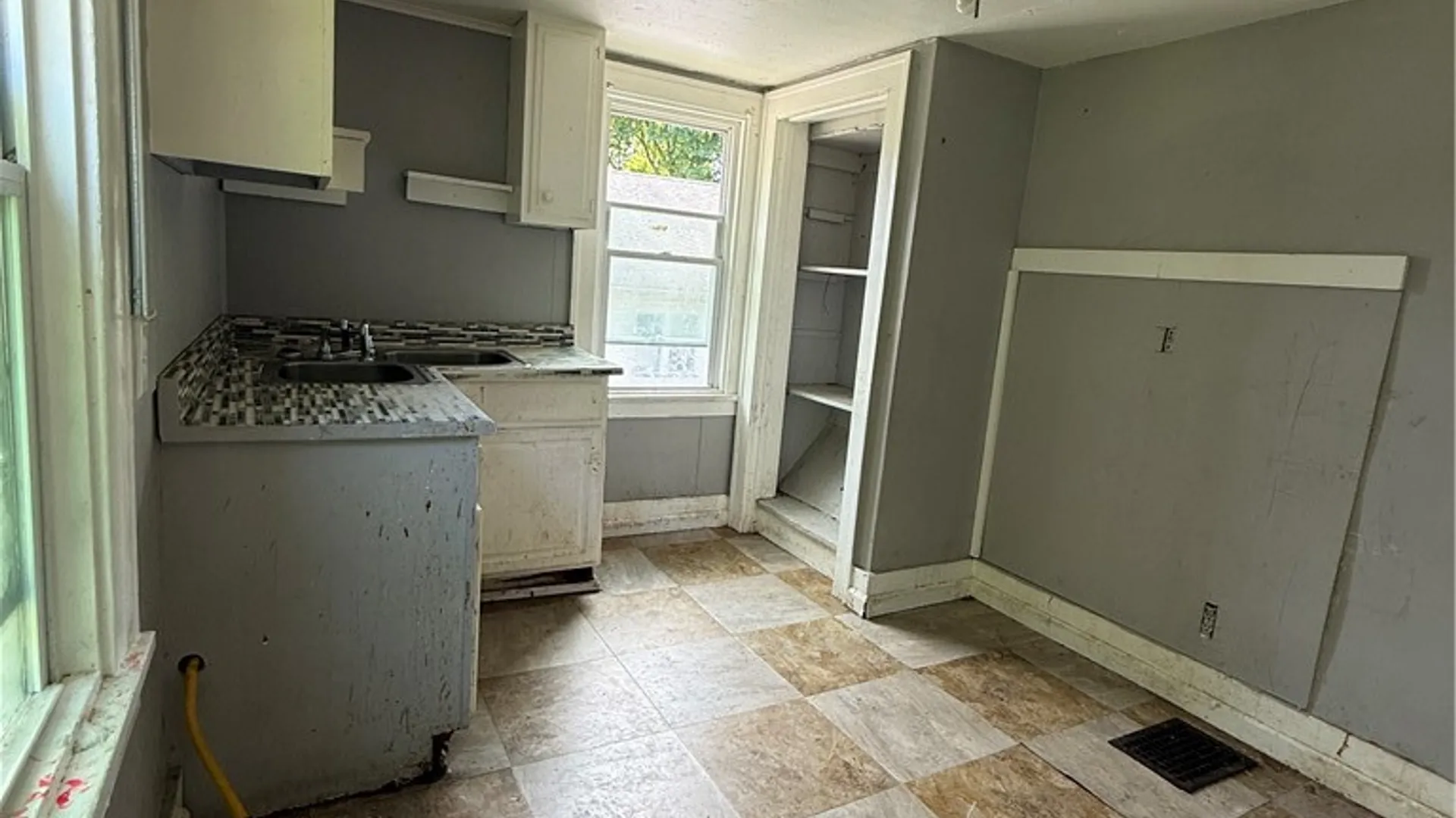Property at 21 Kay, Rochester, NY 14613 13