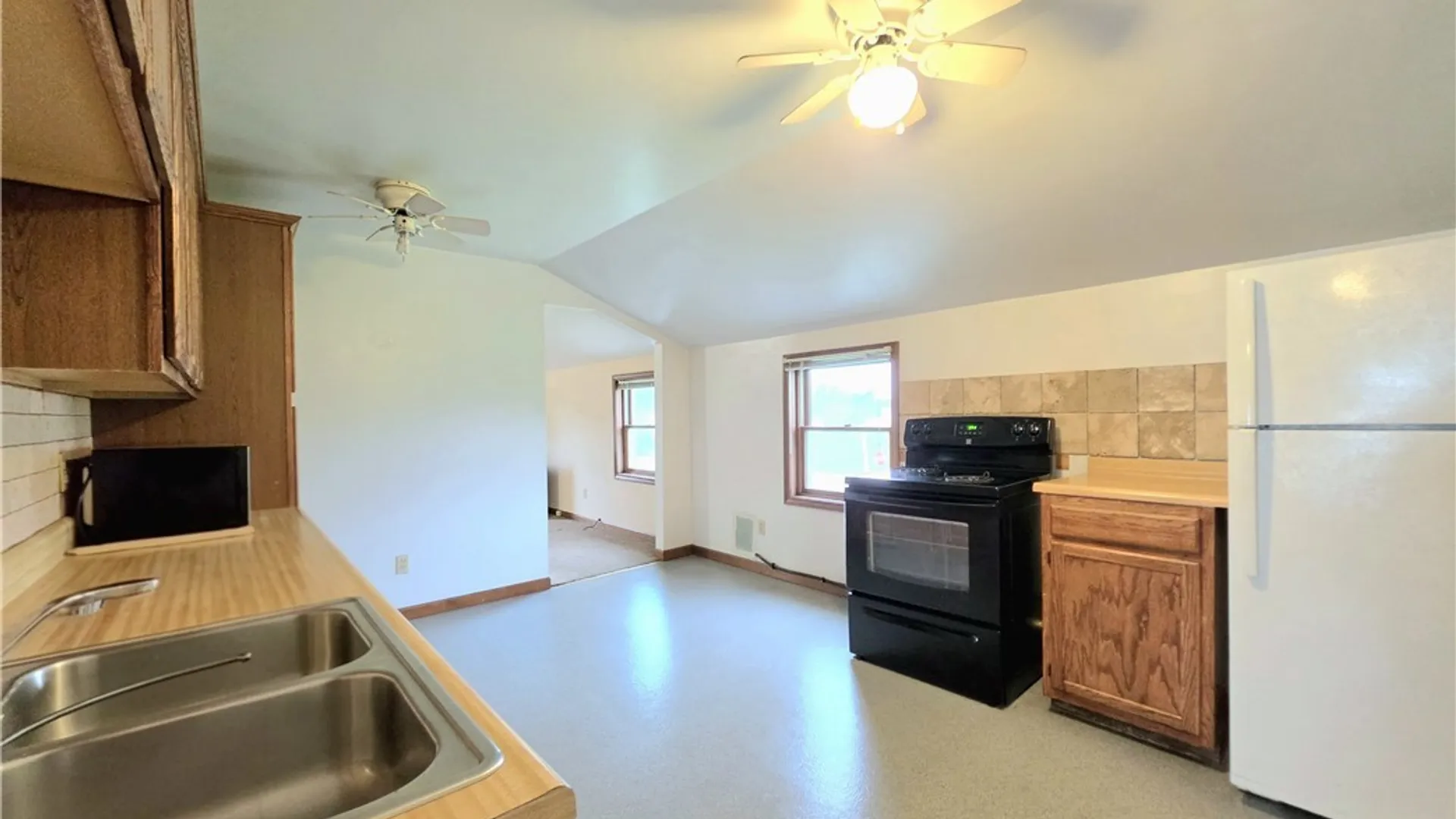 Property at 508 59th Street, Niagara Falls, NY 14304 3