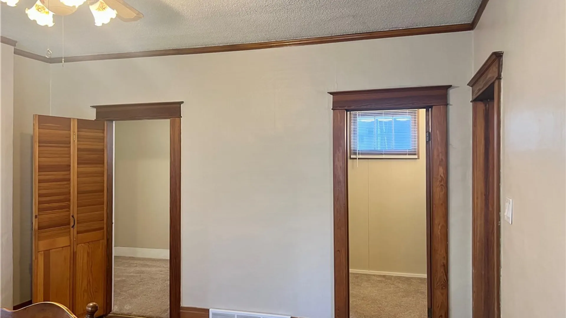 Property at 77 Weiss Street, Buffalo, NY 14206 5