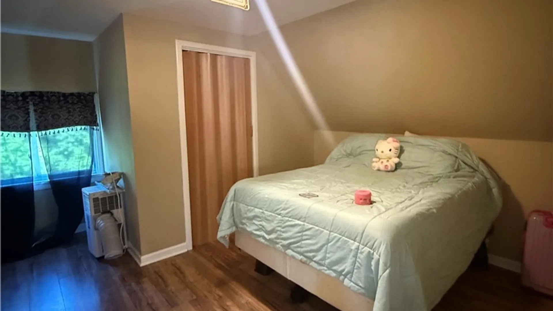 Property at 208 Weimar Street, Buffalo, NY 14206 5