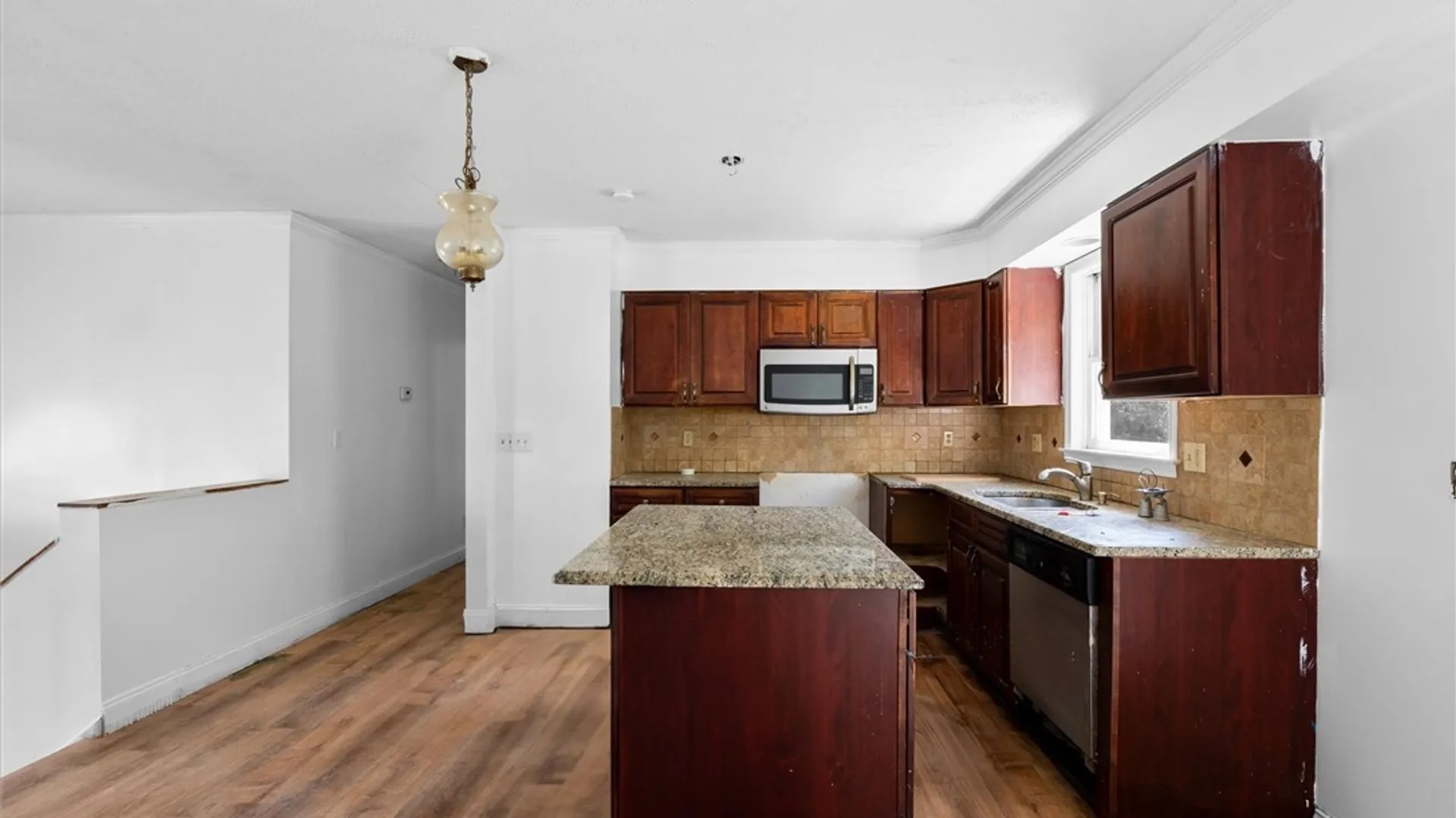 Property at 233 W Newell Street, Syracuse, NY 13205 14