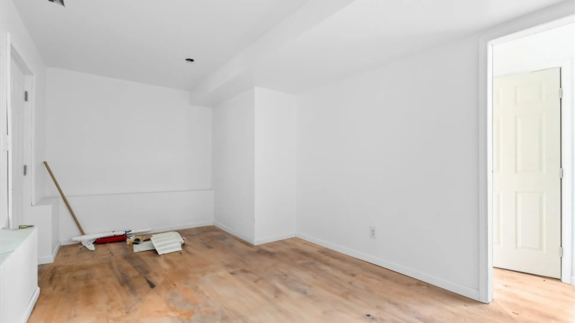 Property at 233 W Newell Street, Syracuse, NY 13205 27