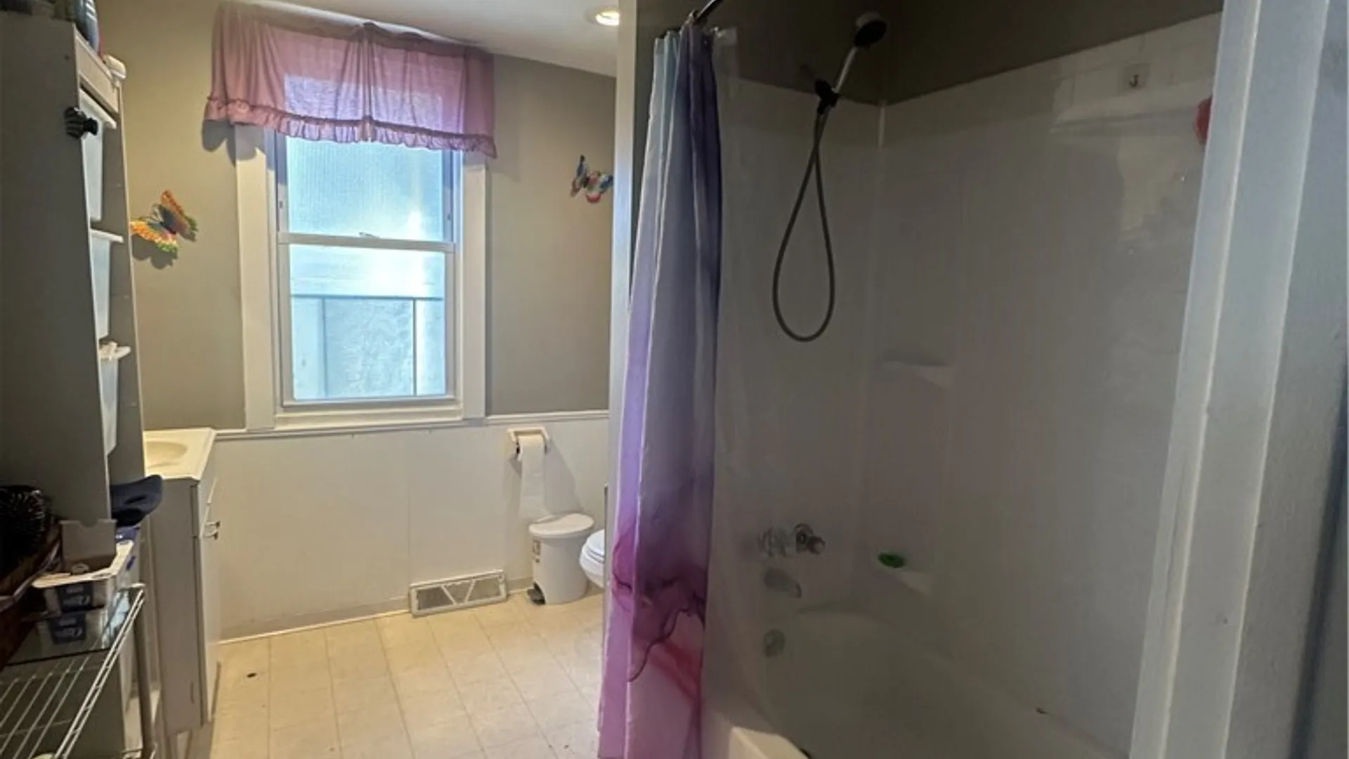 Property at 81 Aldrich Place, Buffalo, NY 14220 4