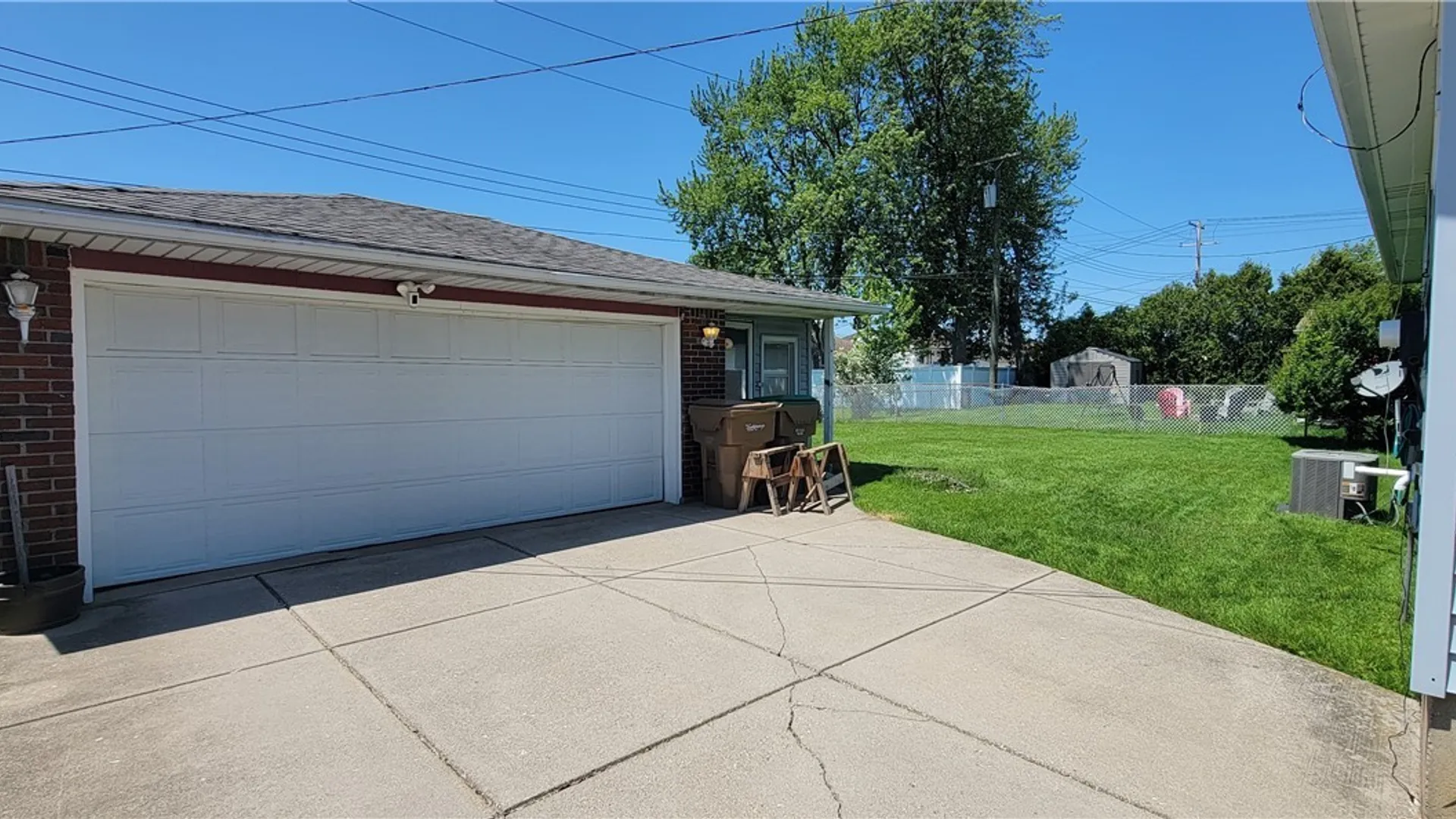 Property at 39 Angela Lane, Cheektowaga, NY 14225 22