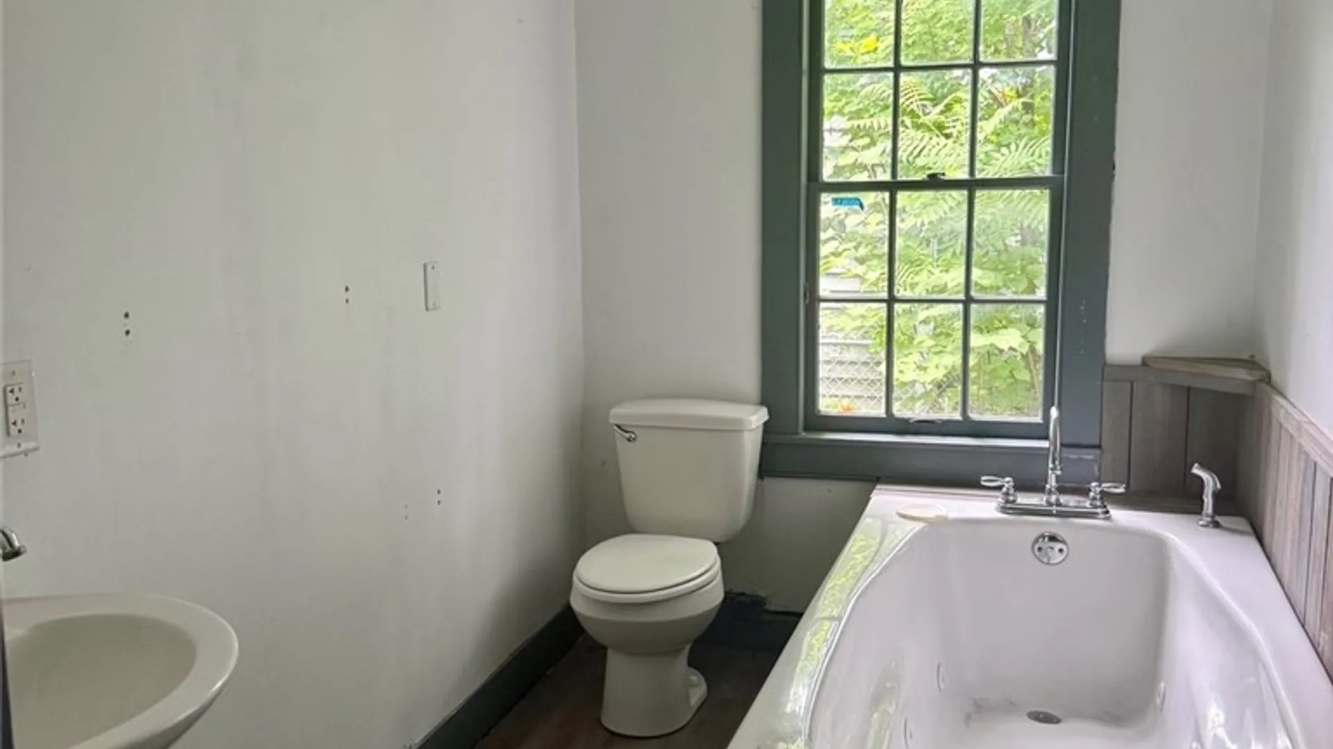 Property at 8 W Washington Street, Bath, NY 14810 11