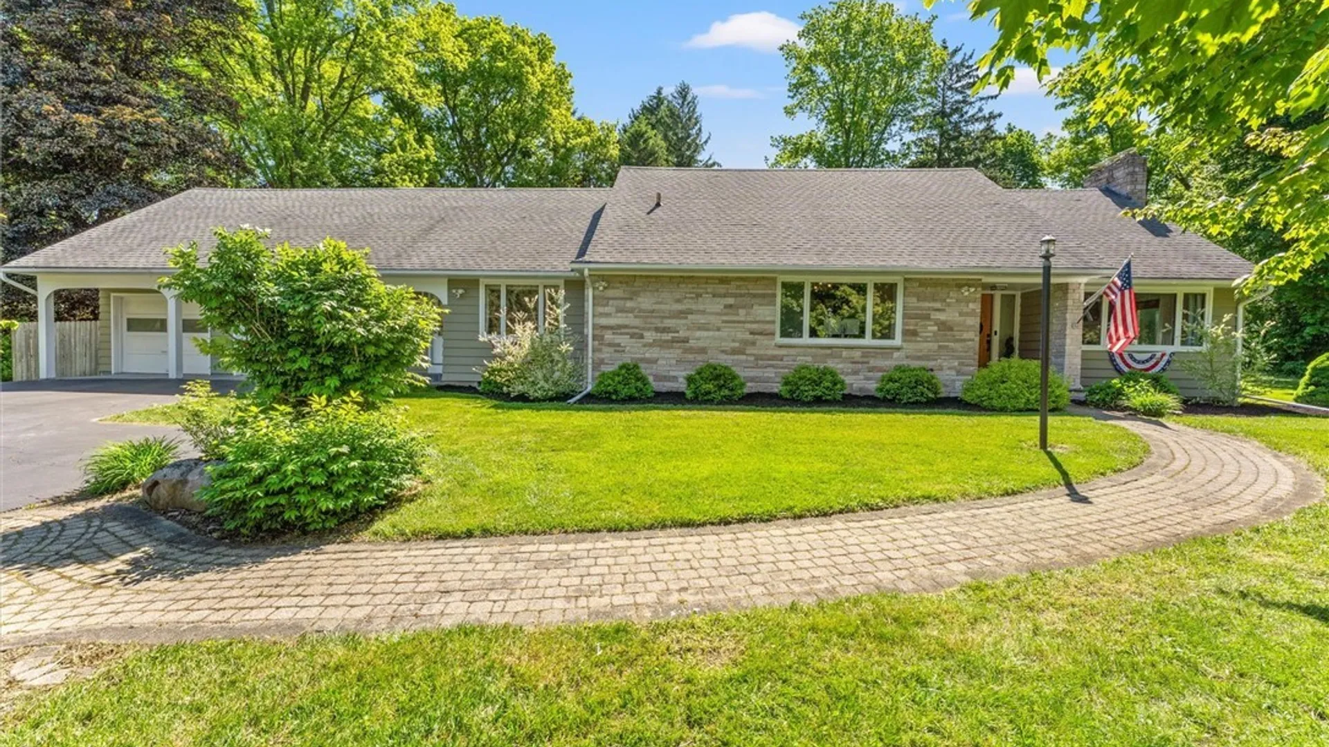 Property at 30 Lyndon Road, DeWitt, NY 13066 2