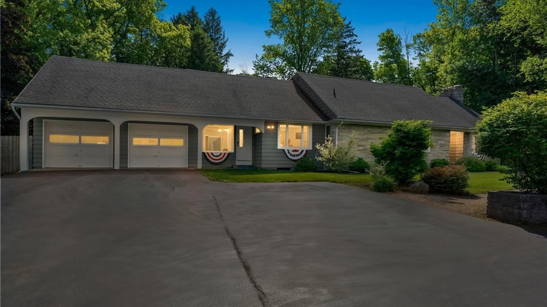 Property at 30 Lyndon Road, DeWitt, NY 13066 3