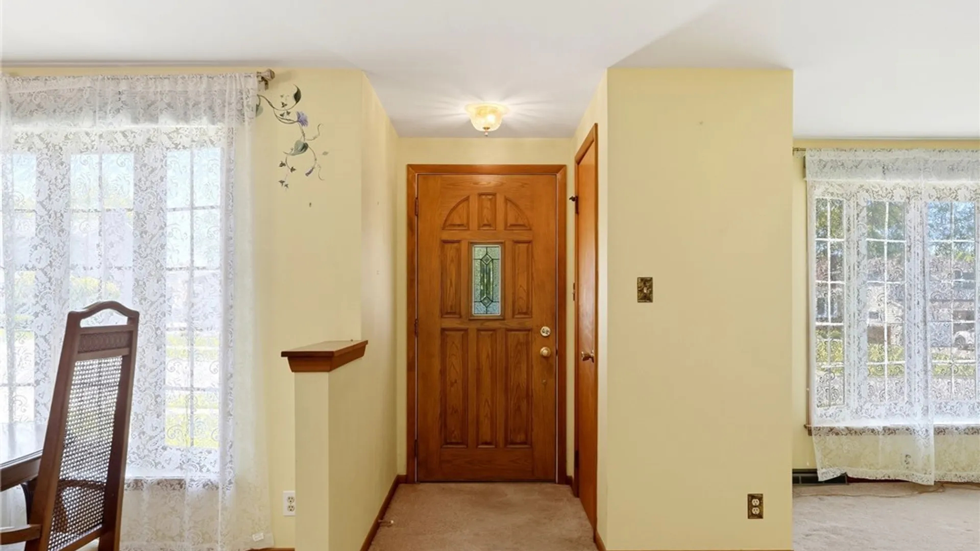 Property at 17 Delphi Drive, Cheektowaga, NY 14227 12