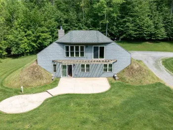 Property at 7121 Pittsford Palmyra Road, Perinton, NY 14450