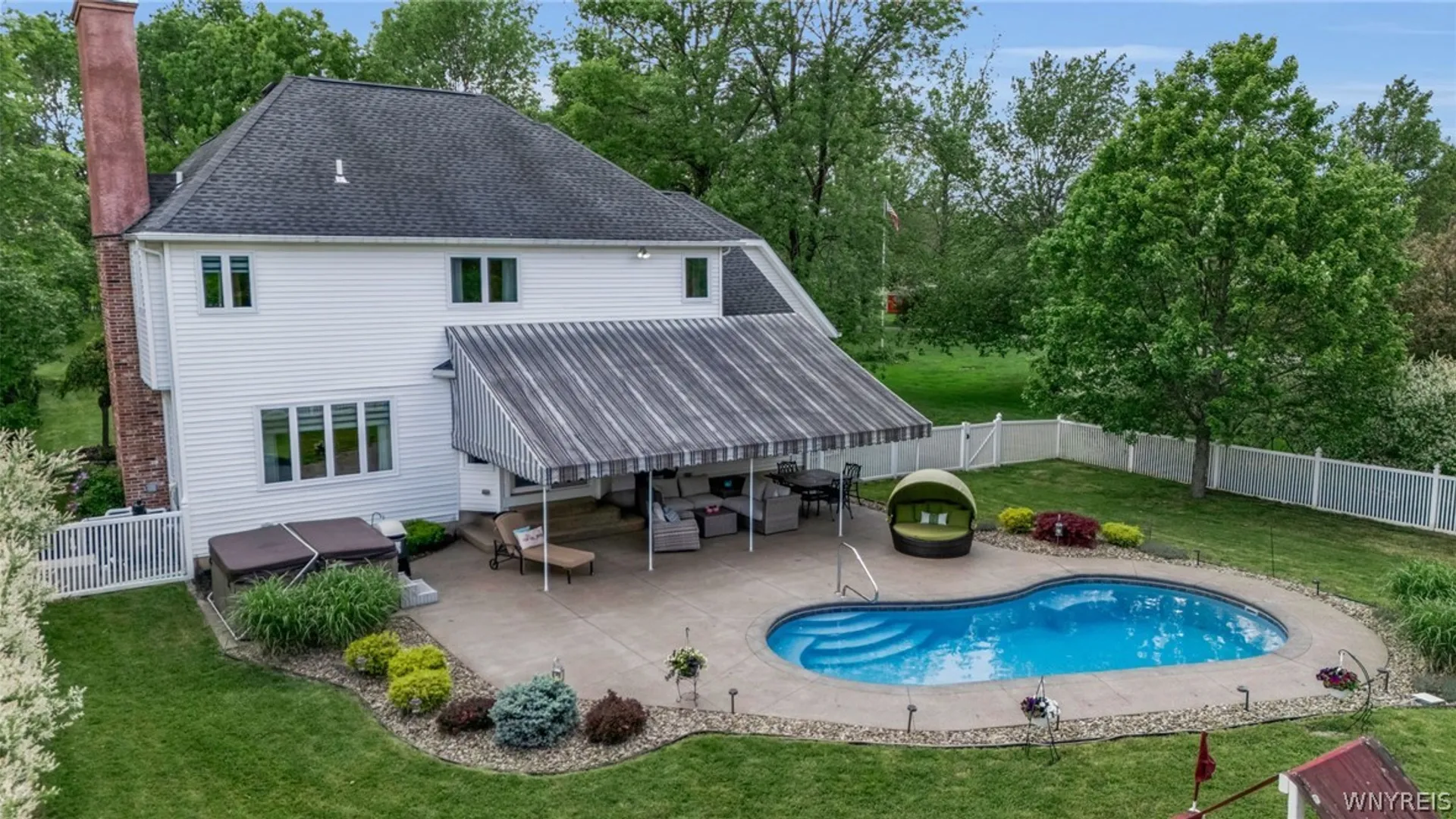 Property at 165 Schwartz Road, Lancaster, NY 14086 44