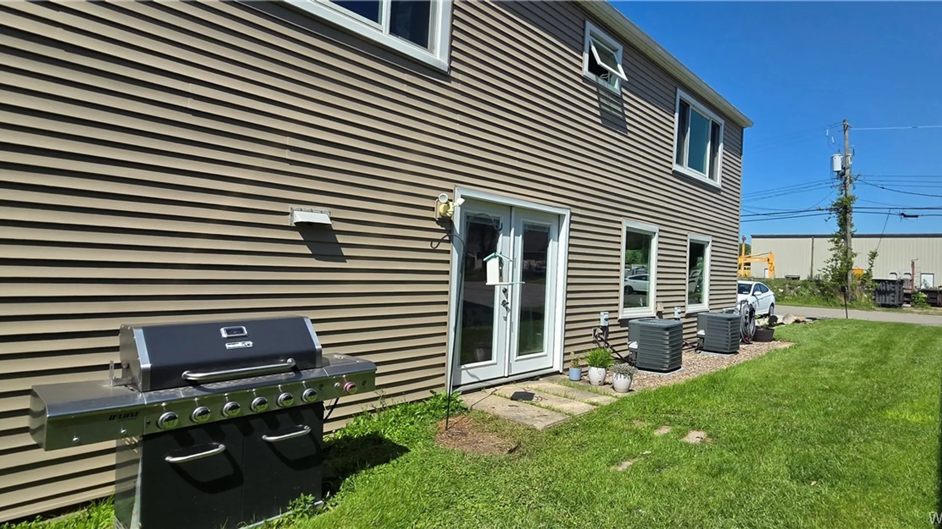 Property at 210 Westminster Road, West Seneca, NY 14224 3
