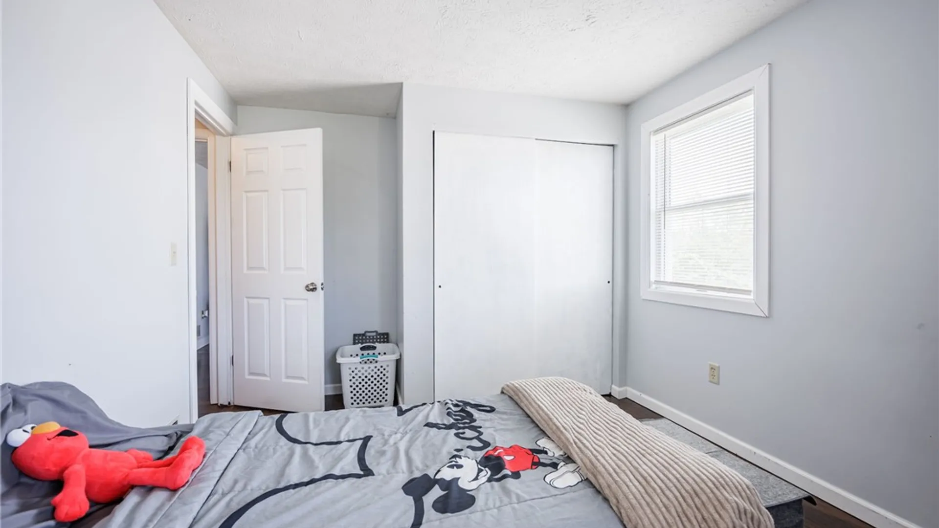 Property at 872 Guinevere Drive, Greece, NY 14626 20