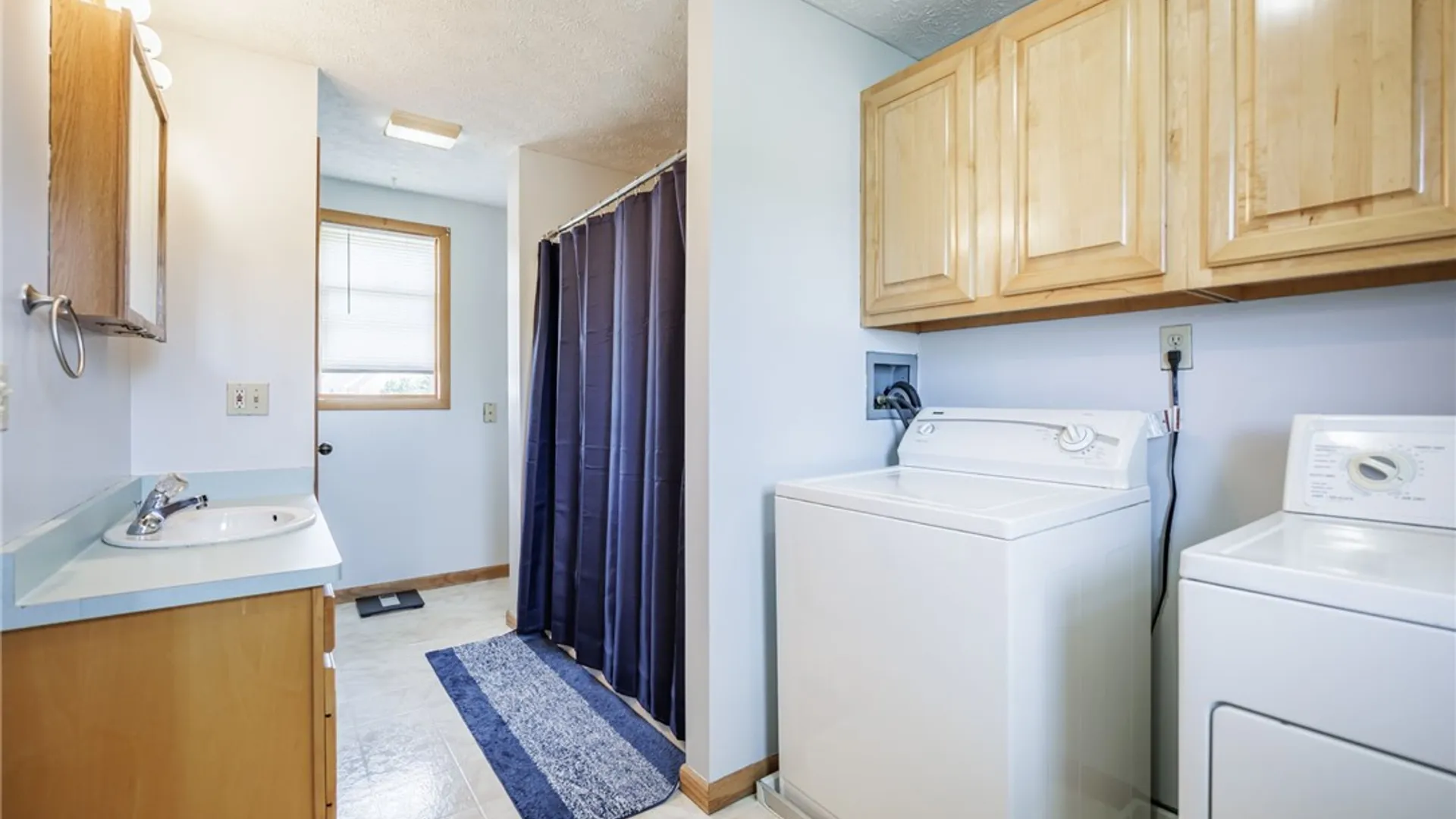 Property at 872 Guinevere Drive, Greece, NY 14626 36