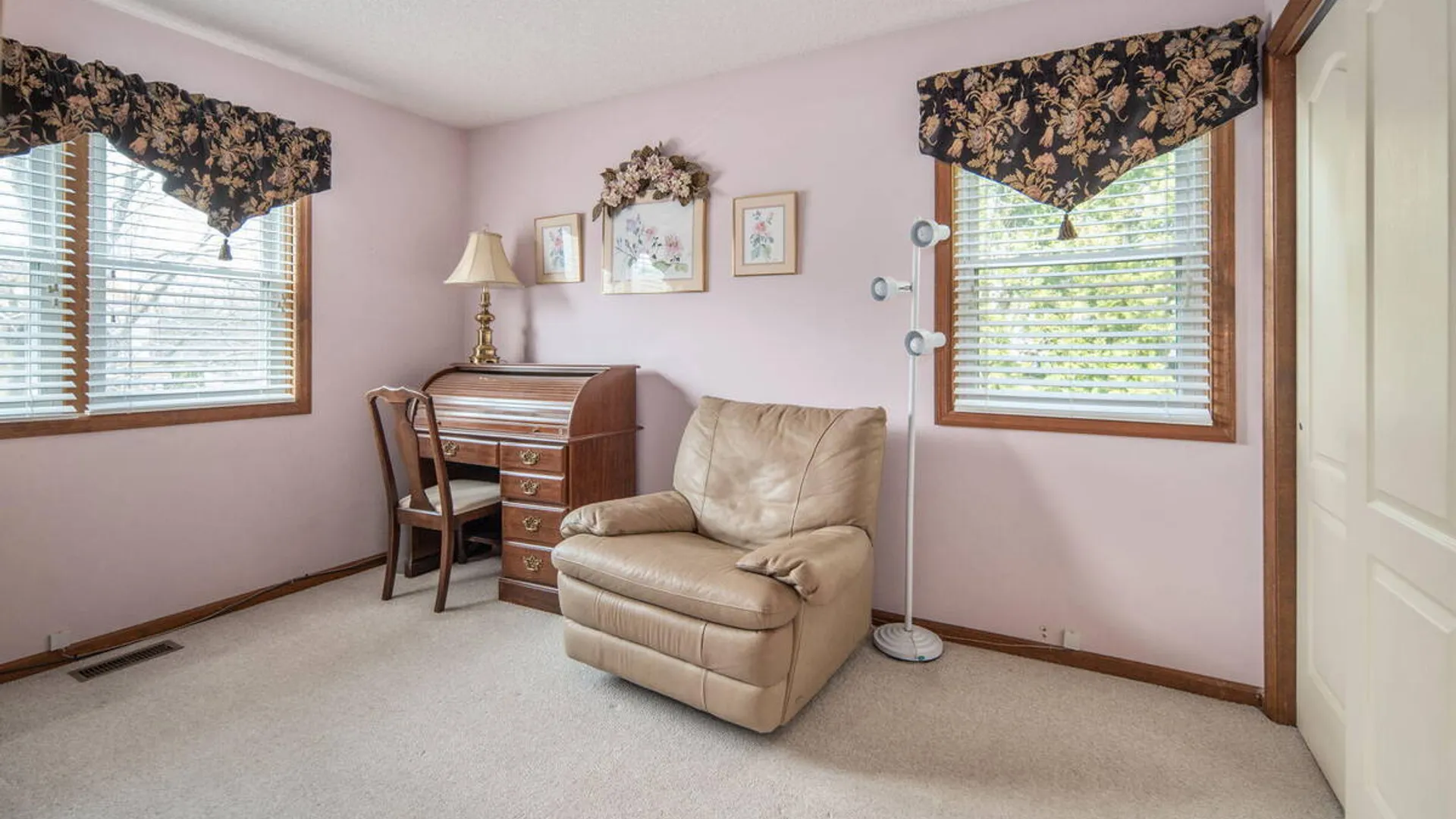 Property at 2 Cartwheel Drive, Scotia, NY 12302 24