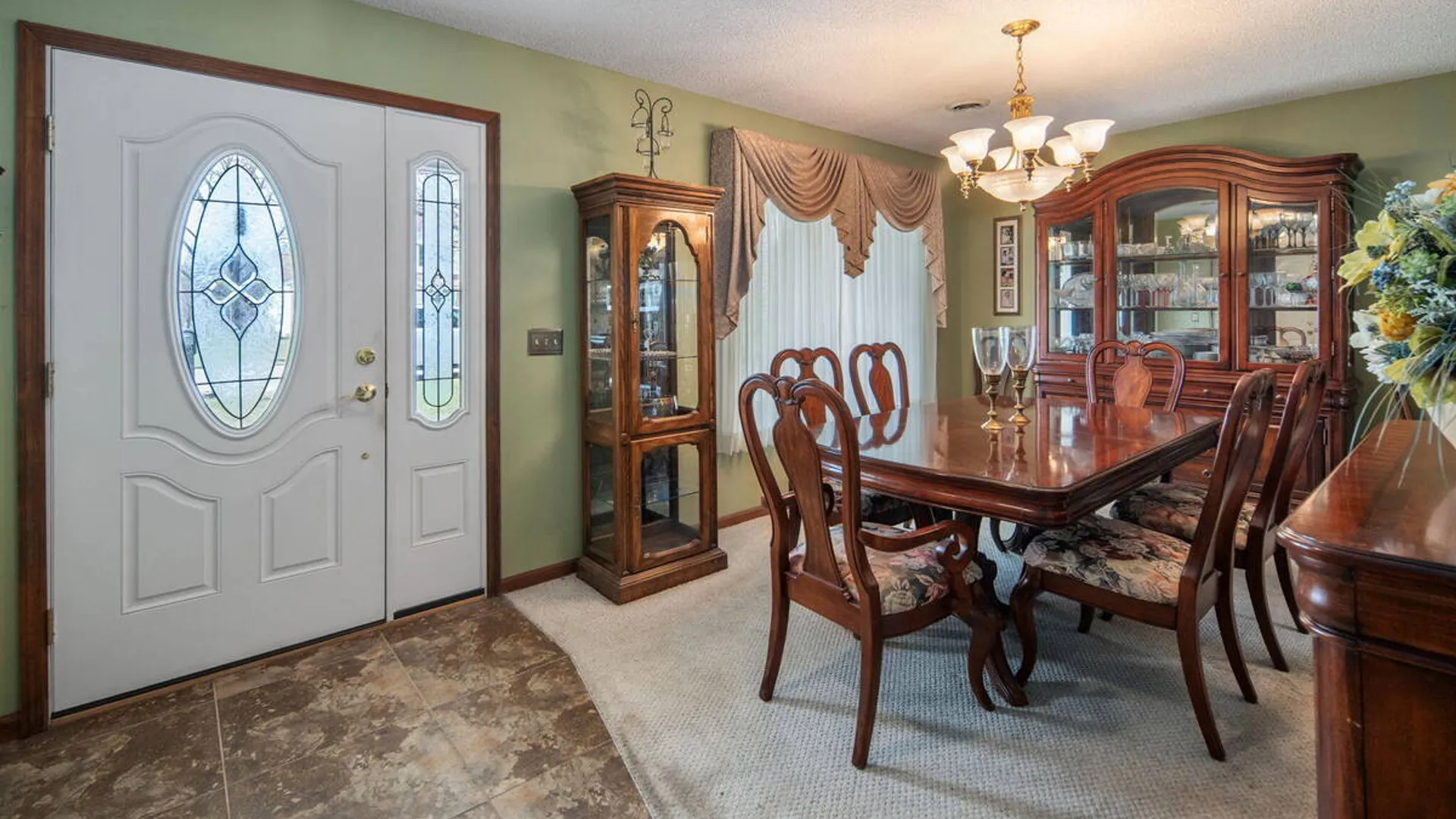 Property at 2 Cartwheel Drive, Scotia, NY 12302 4