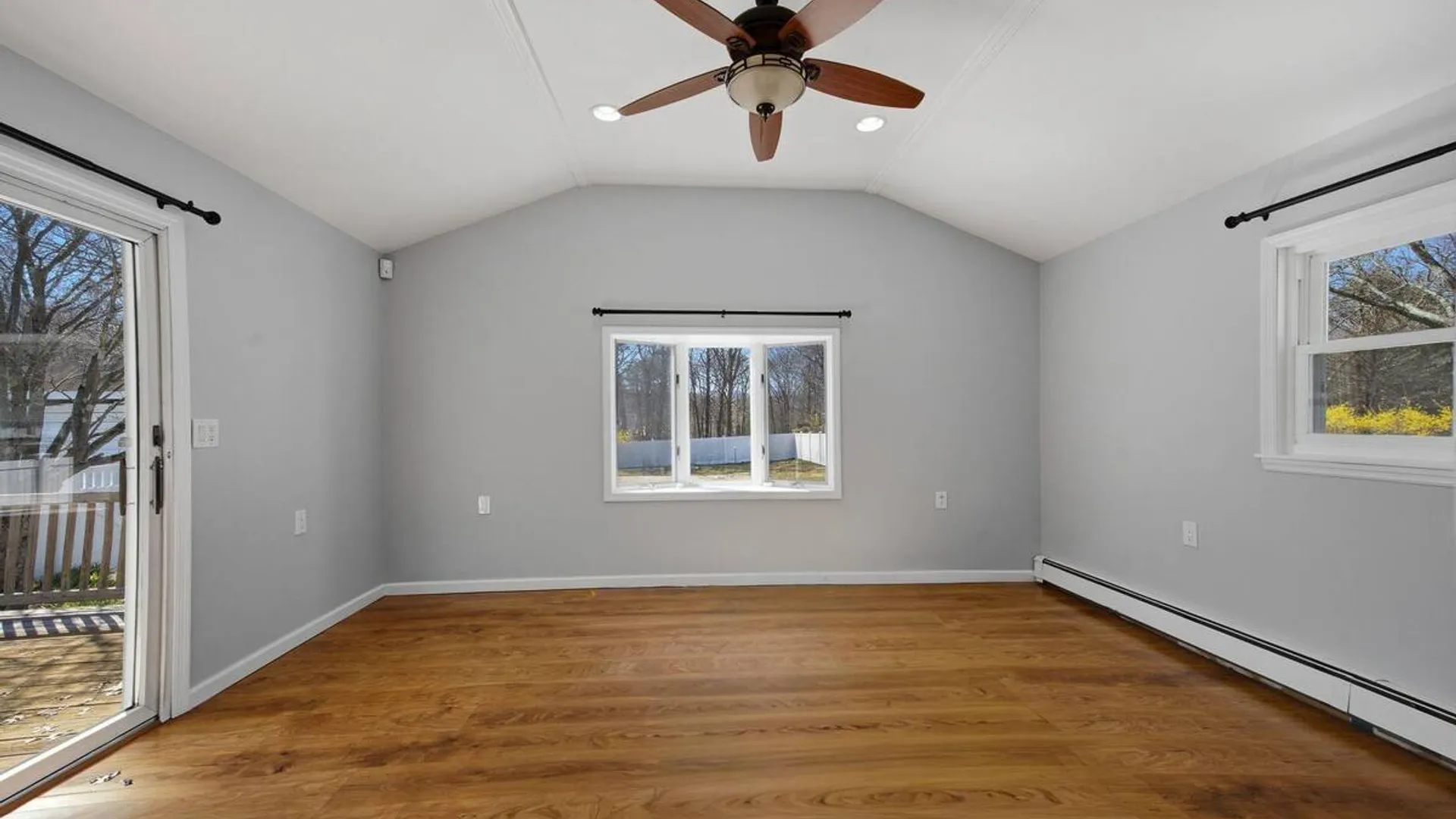 Property at 310 Jamaica Avenue, Medford, NY 11763 14