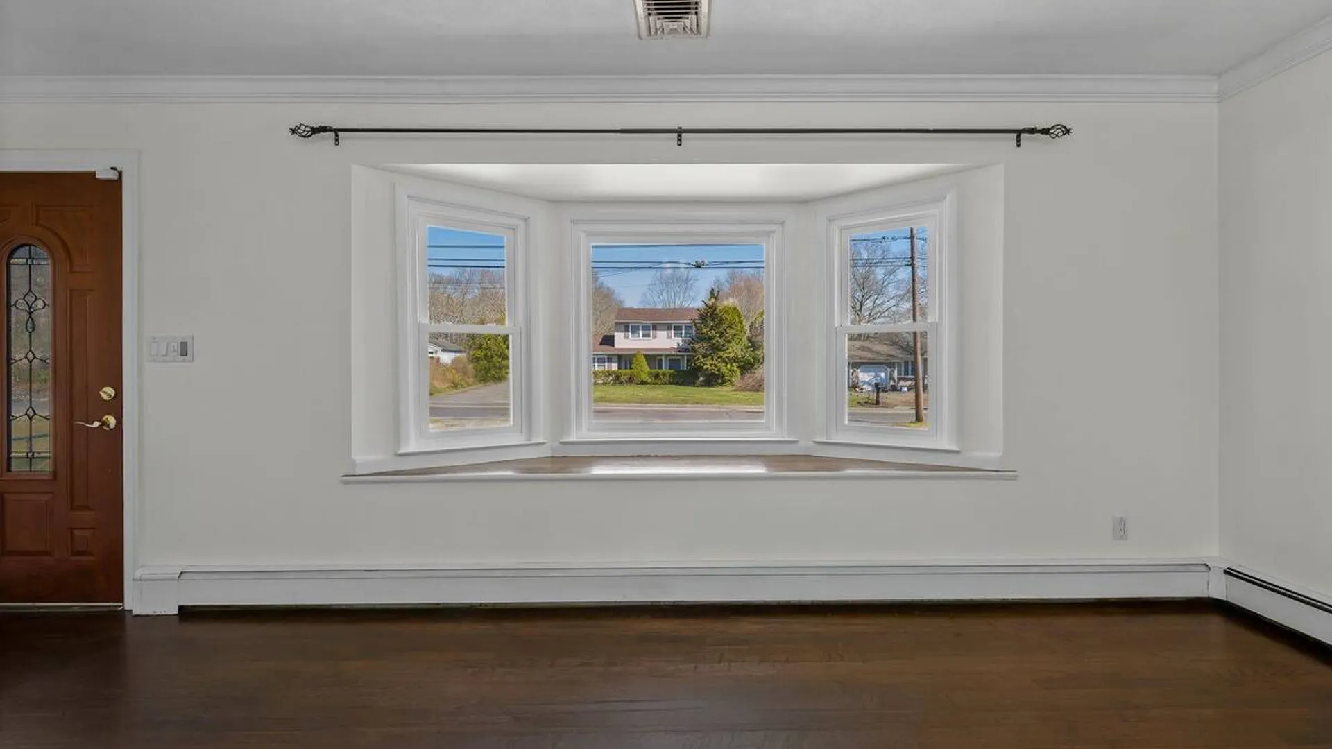 Property at 310 Jamaica Avenue, Medford, NY 11763 4