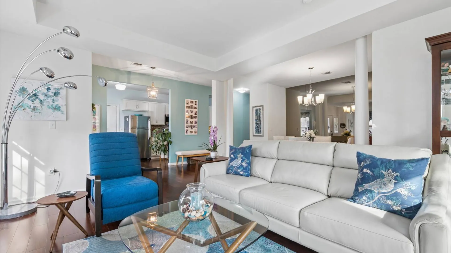 Property at 17 Constantine Way, Mount Sinai, NY 11766 12