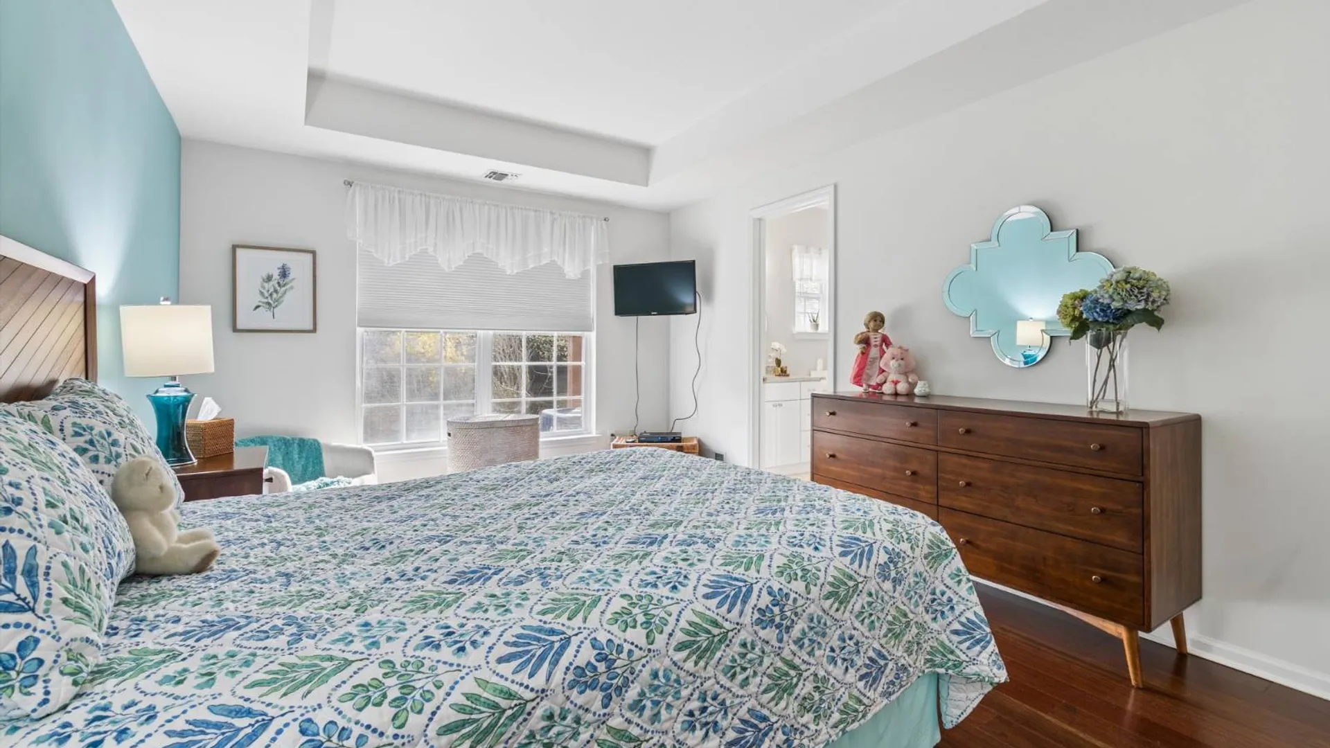 Property at 17 Constantine Way, Mount Sinai, NY 11766 24