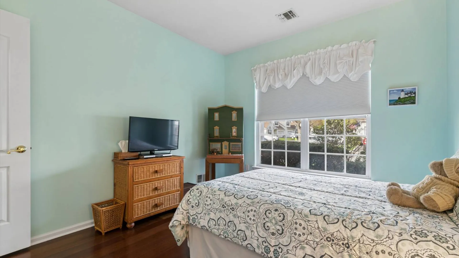 Property at 17 Constantine Way, Mount Sinai, NY 11766 28