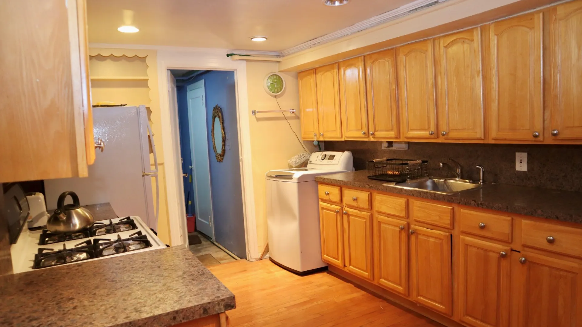 Property at 244 E 49th St, Brooklyn, NY 11203 18
