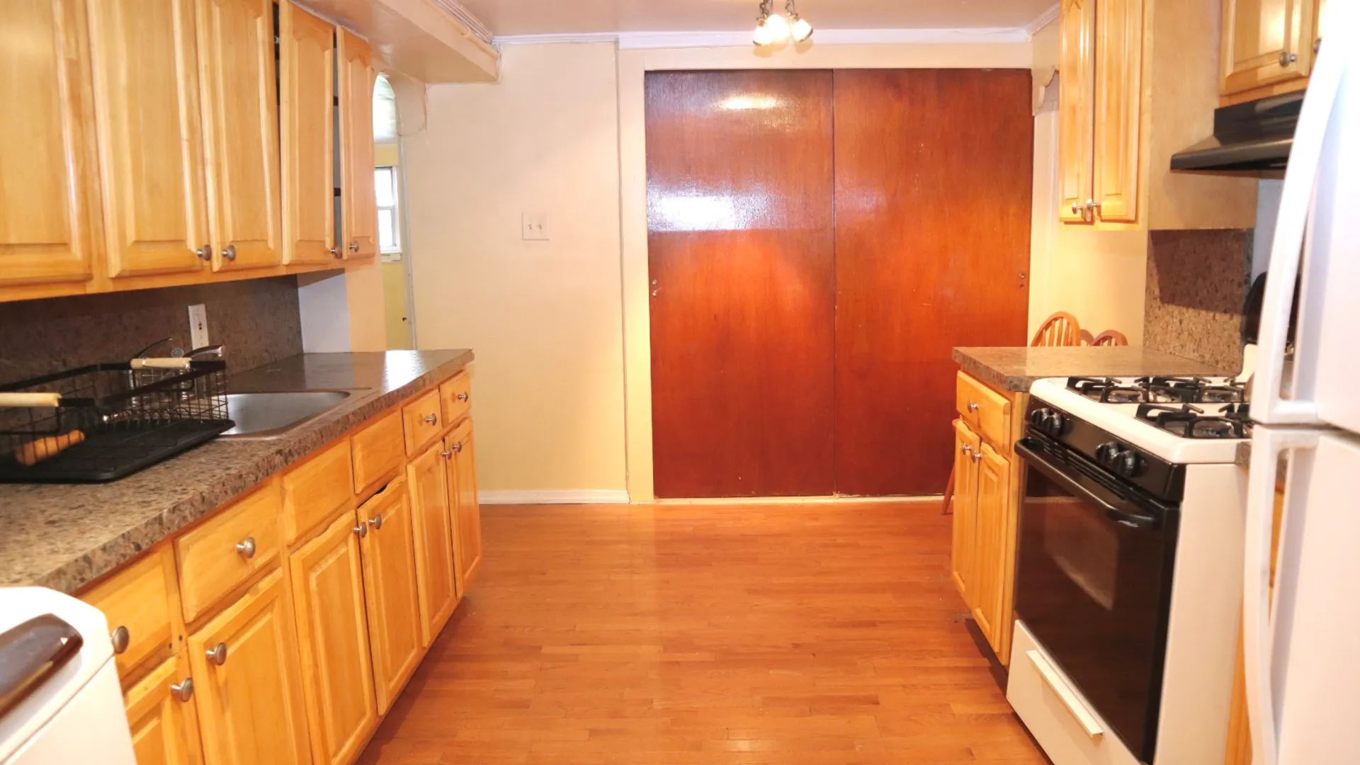 Property at 244 E 49th St, Brooklyn, NY 11203 21