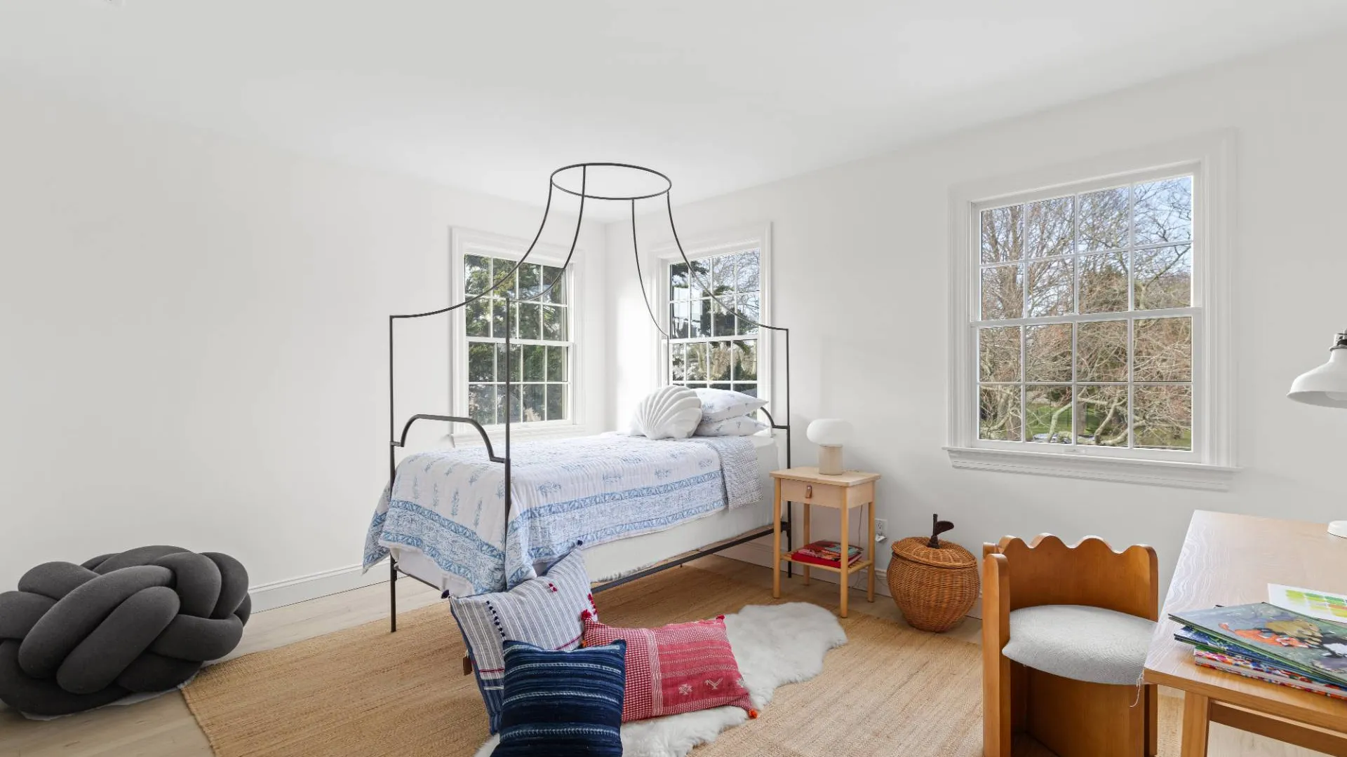 Property at 90 Hedges Lane, Amagansett, NY 11930 28
