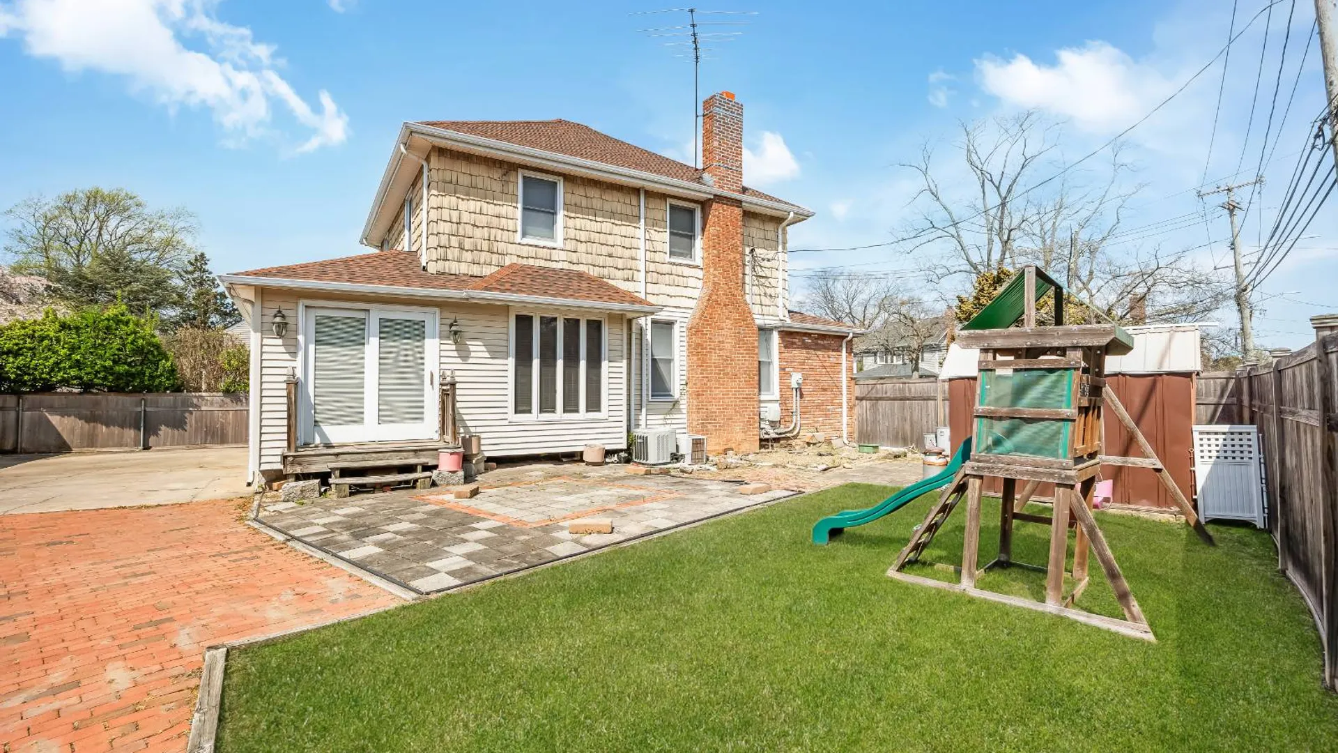 Property at 1018 Cottage Pl, Baldwin, NY 11510 24