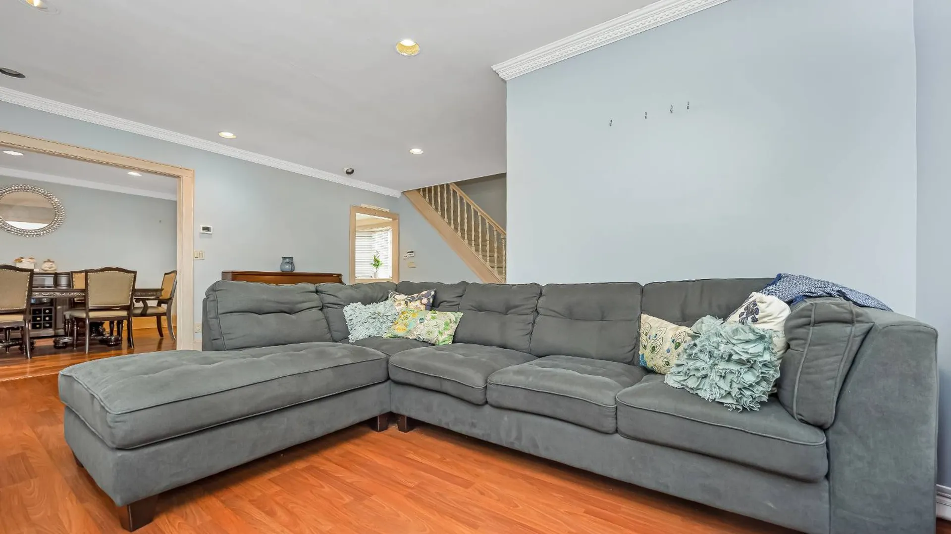 Property at 1018 Cottage Pl, Baldwin, NY 11510 4