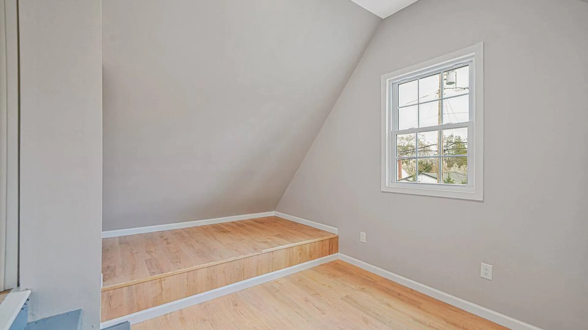 Property at 41 Seaside Avenue, Patchogue, NY 11772 19