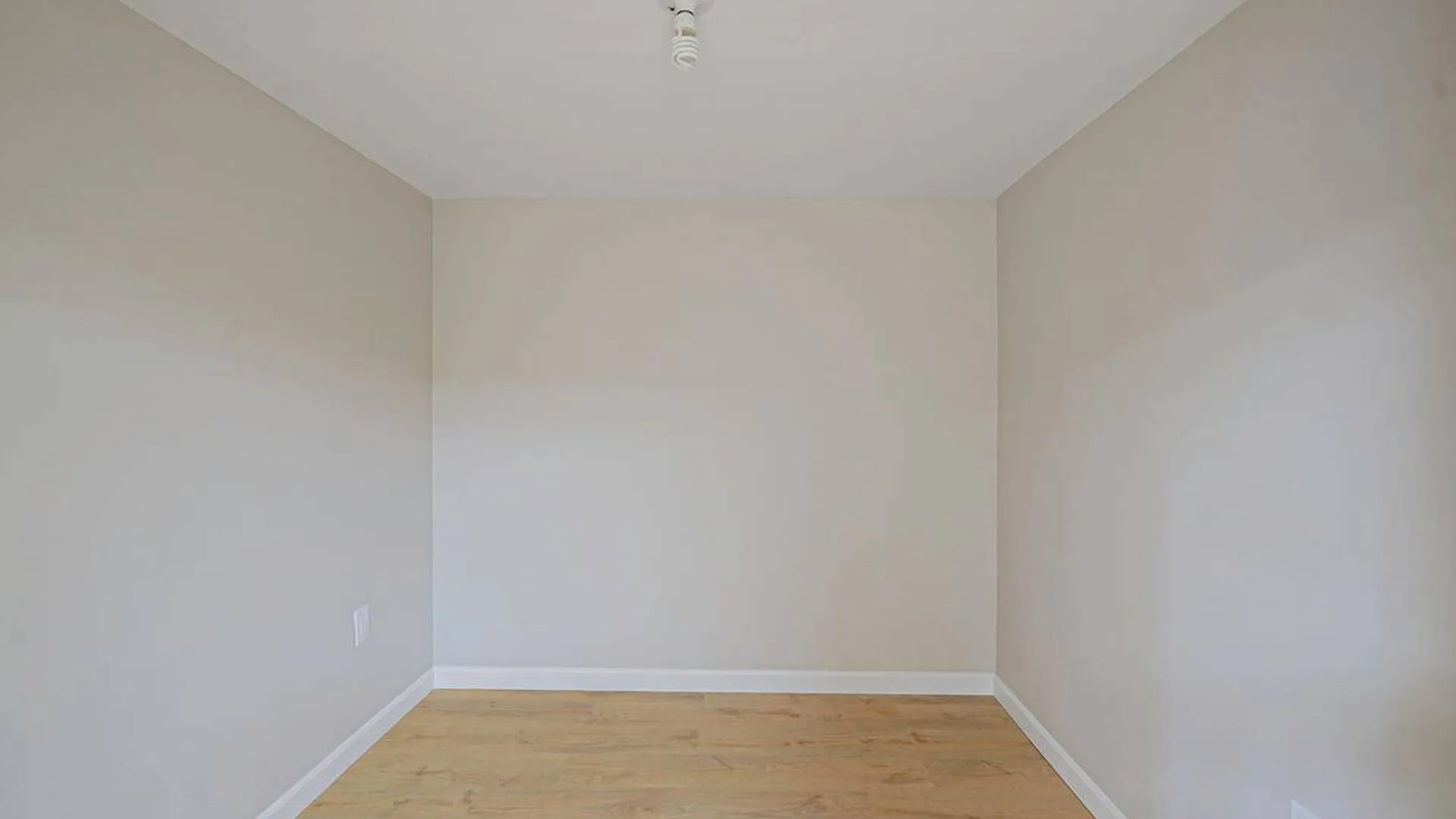 Property at 41 Seaside Avenue, Patchogue, NY 11772 26