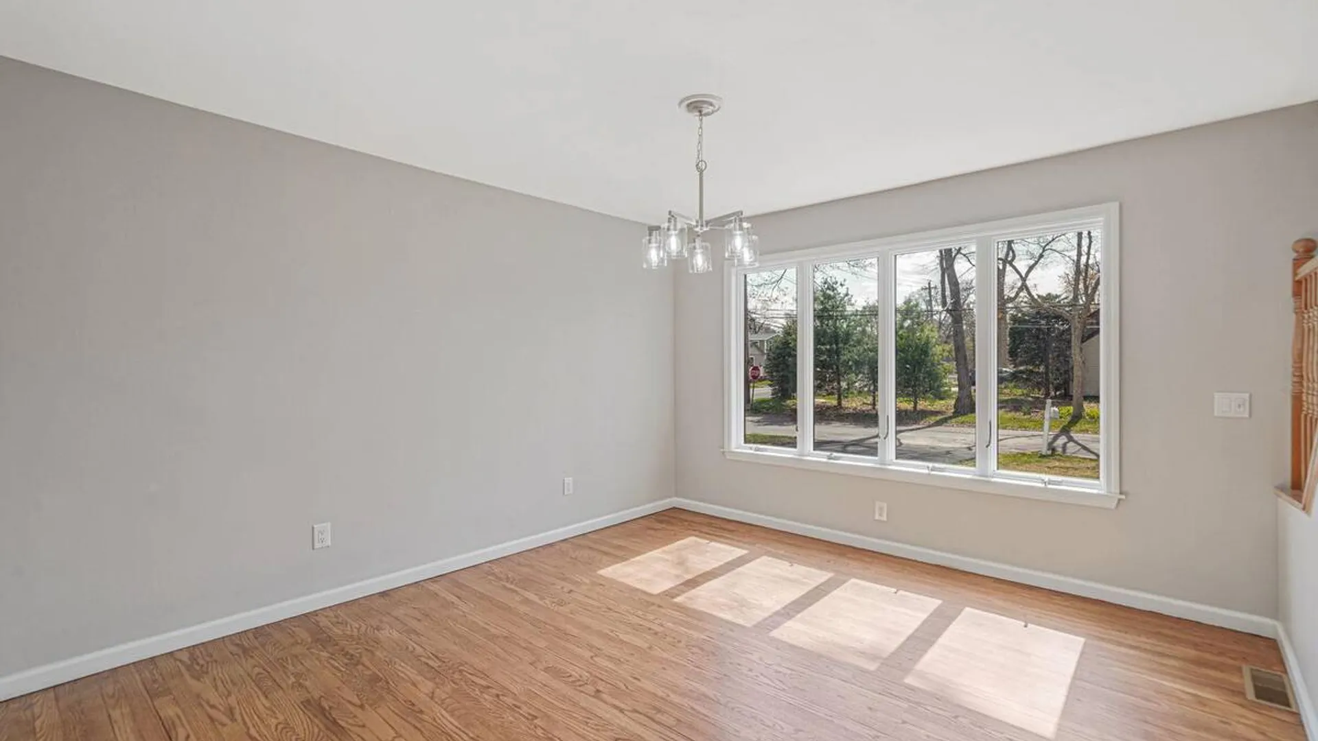 Property at 41 Seaside Avenue, Patchogue, NY 11772 9