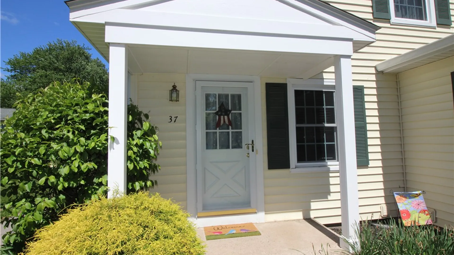 Property at 37 Heron Way, Perinton, NY 14450 3