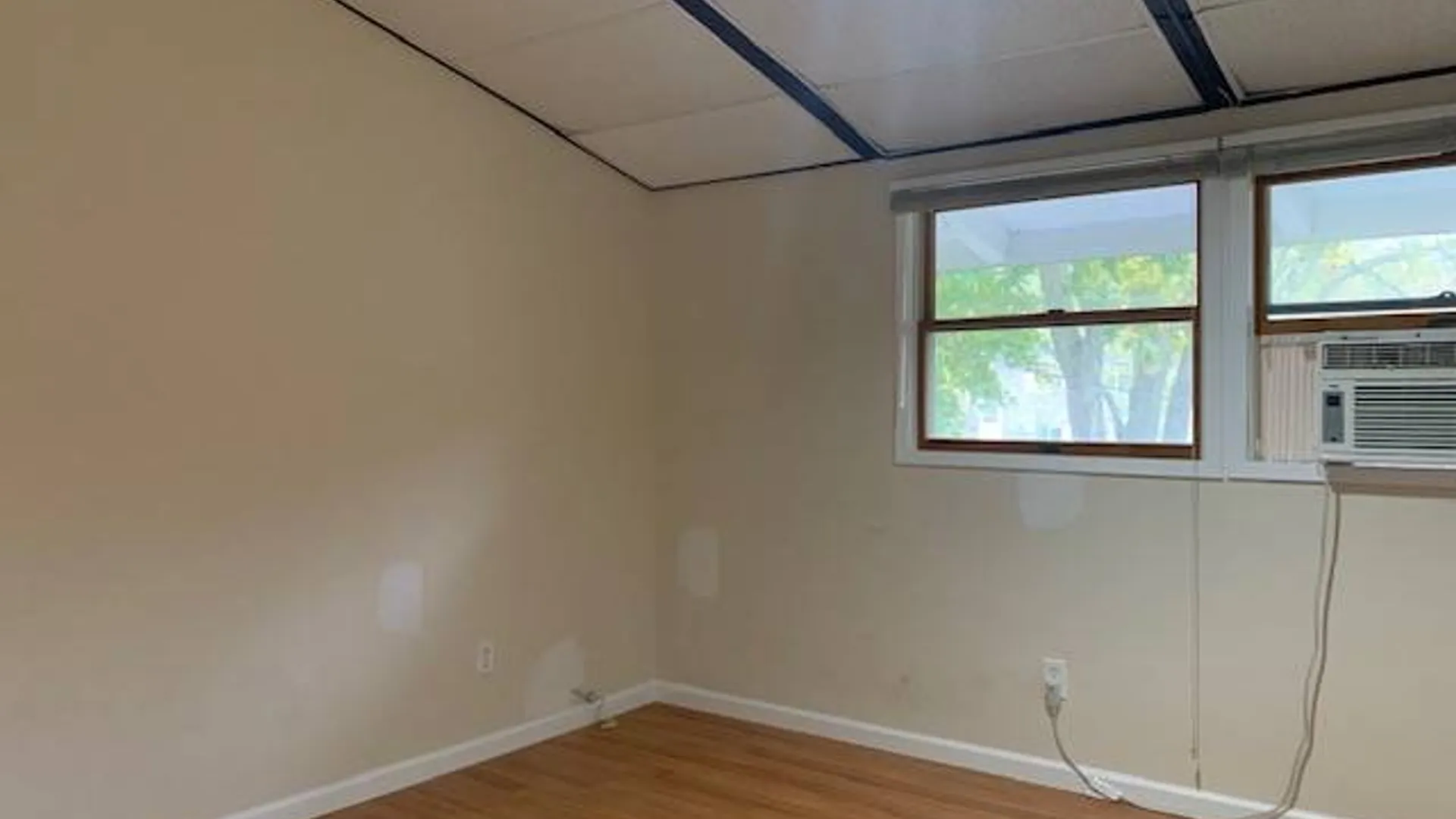 Property at 12 Badger Lane, East Setauket, NY 11733 11