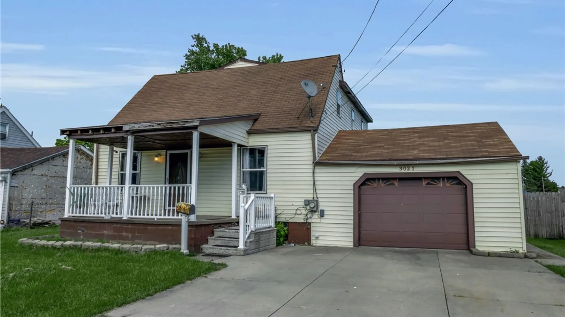 Property at 3027 Petroleum Street, Niagara, NY 14305 2