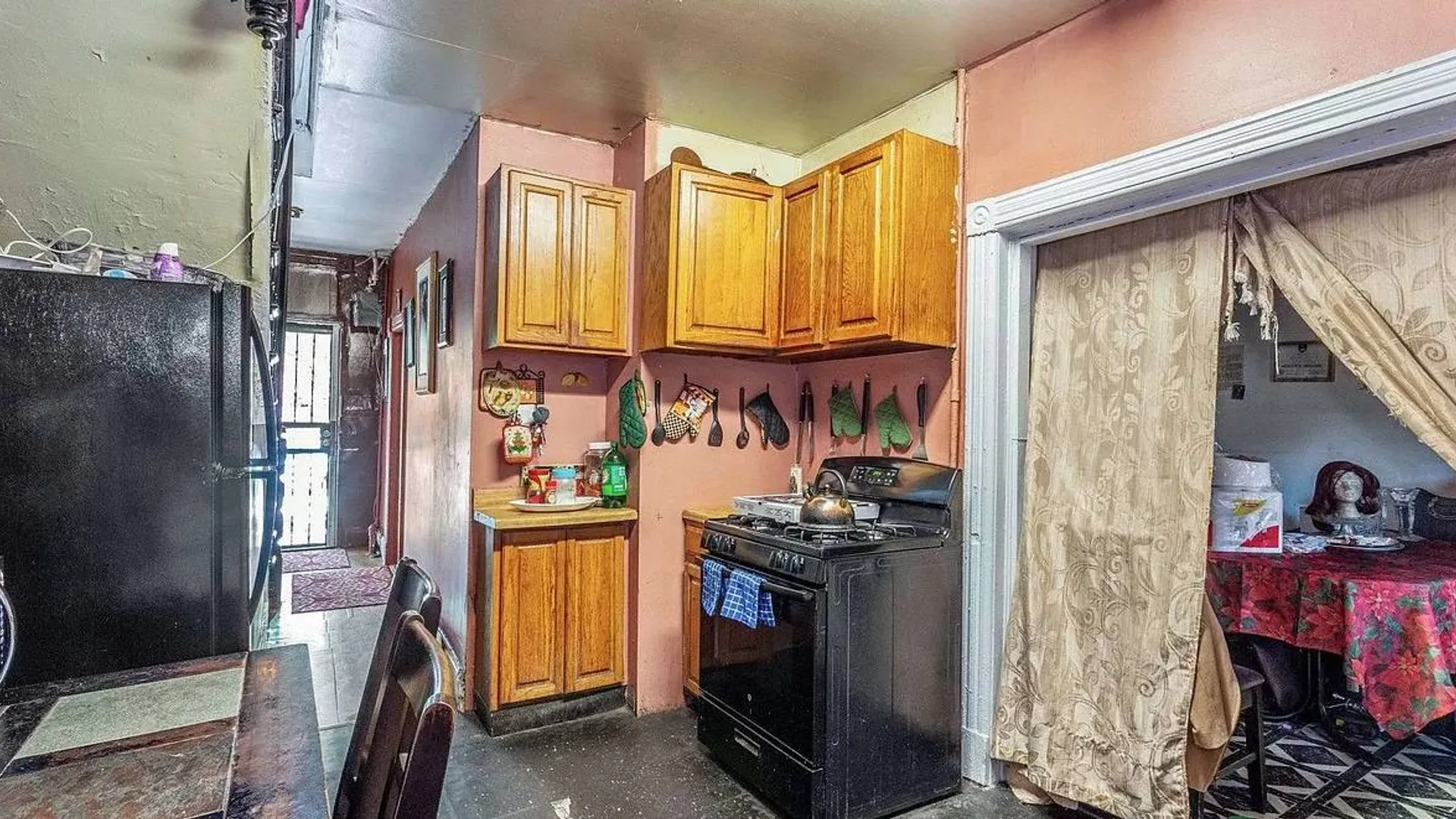 Property at 33,35,57 Jackson Street, Staten Island, NY 10304 4