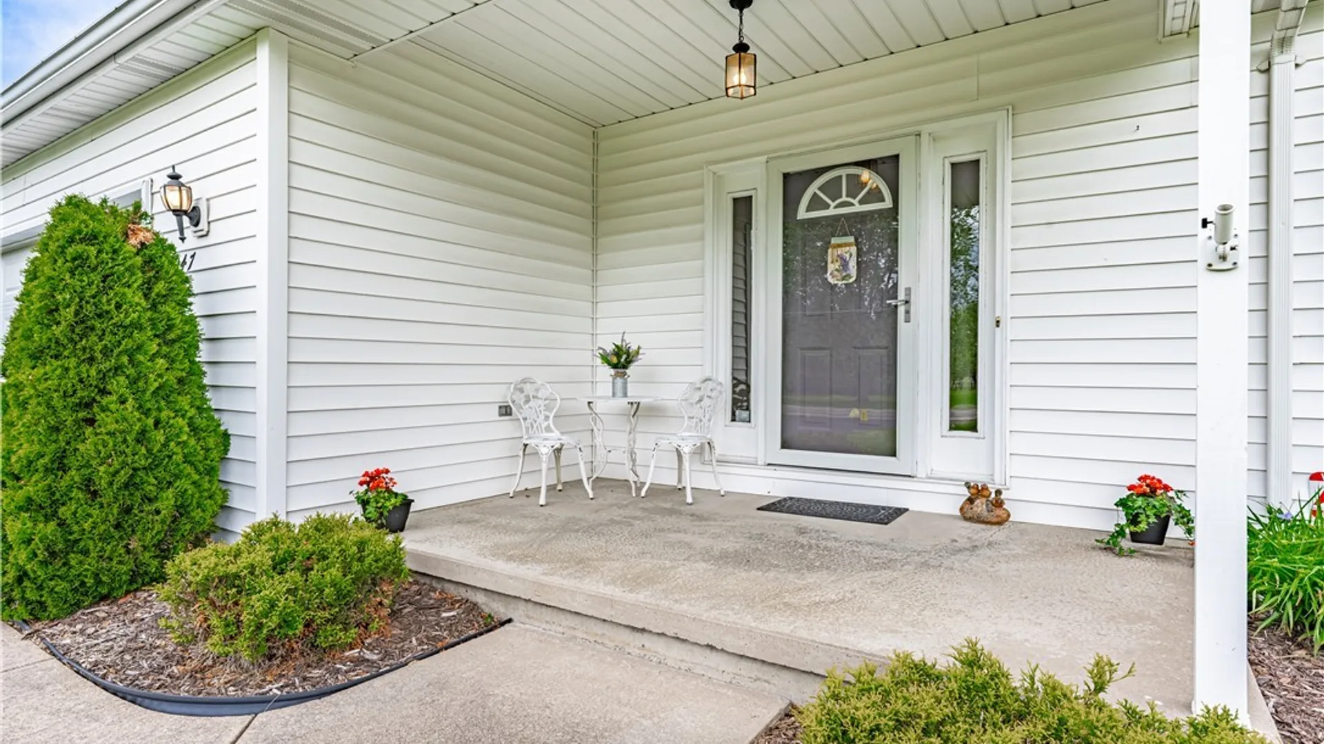 Property at 7047 Lincoln Avenue Extension, Lockport Town, NY 14094 2