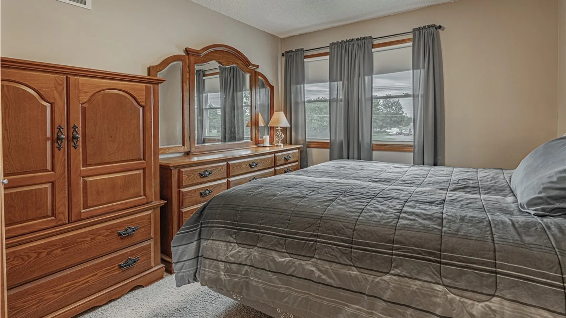 Property at 7047 Lincoln Avenue Extension, Lockport Town, NY 14094 22