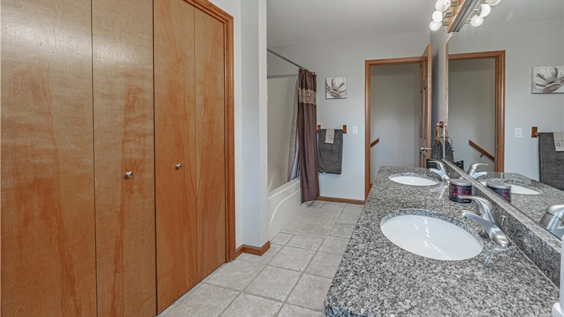Property at 7047 Lincoln Avenue Extension, Lockport Town, NY 14094 26