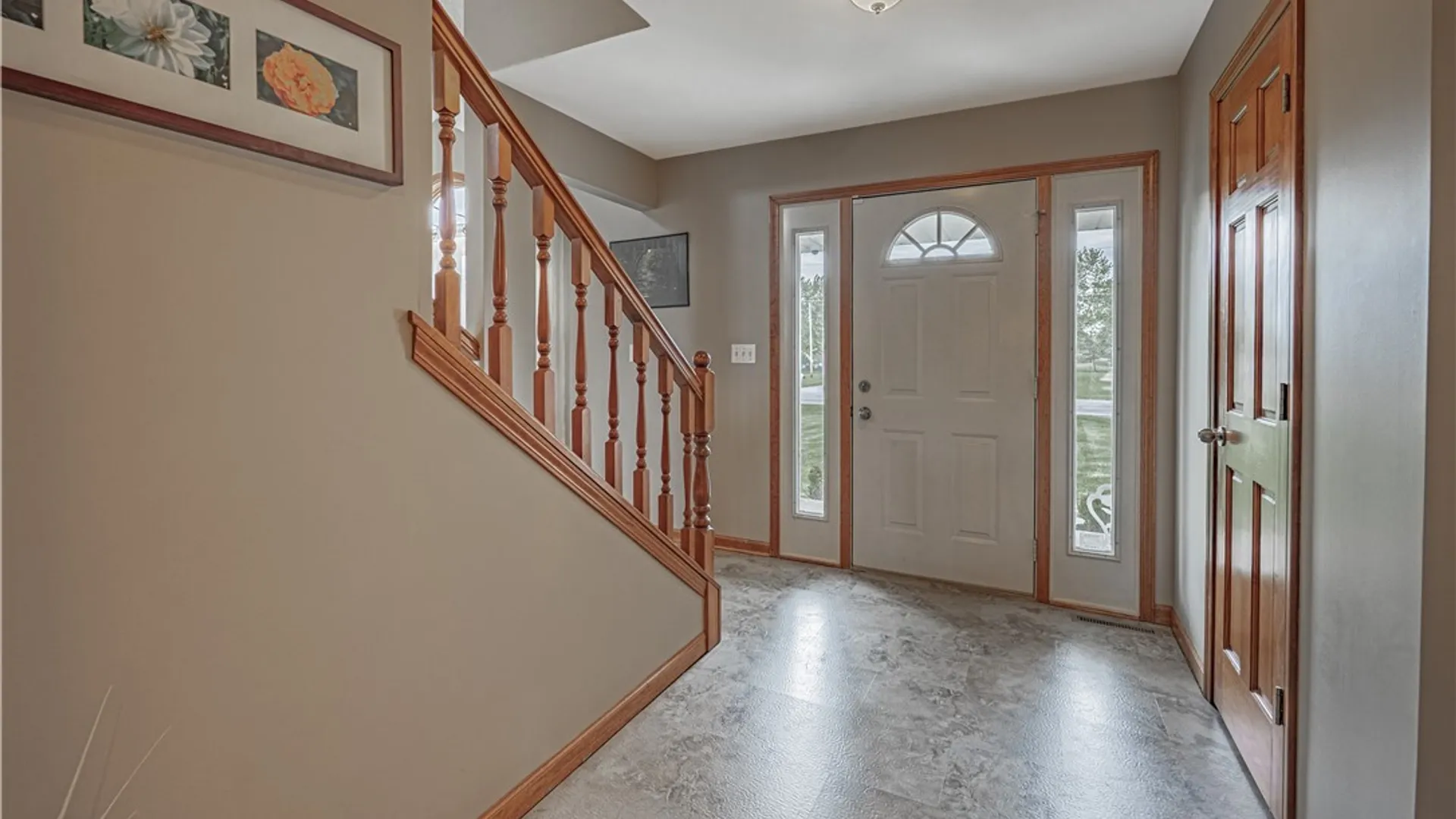 Property at 7047 Lincoln Avenue Extension, Lockport Town, NY 14094 5