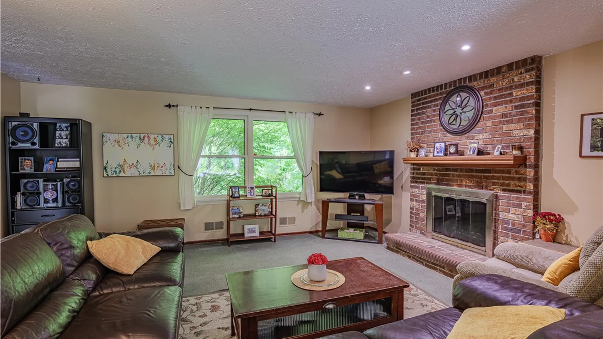 Property at 8 Great Garland, Perinton, NY 14450 11