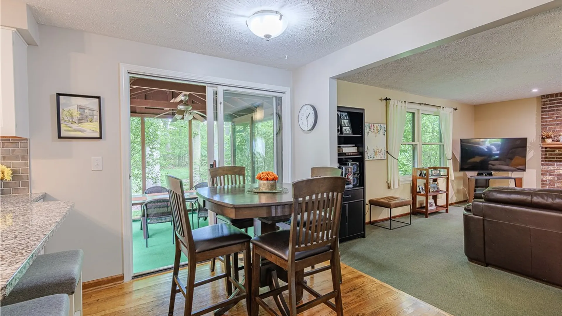 Property at 8 Great Garland, Perinton, NY 14450 16