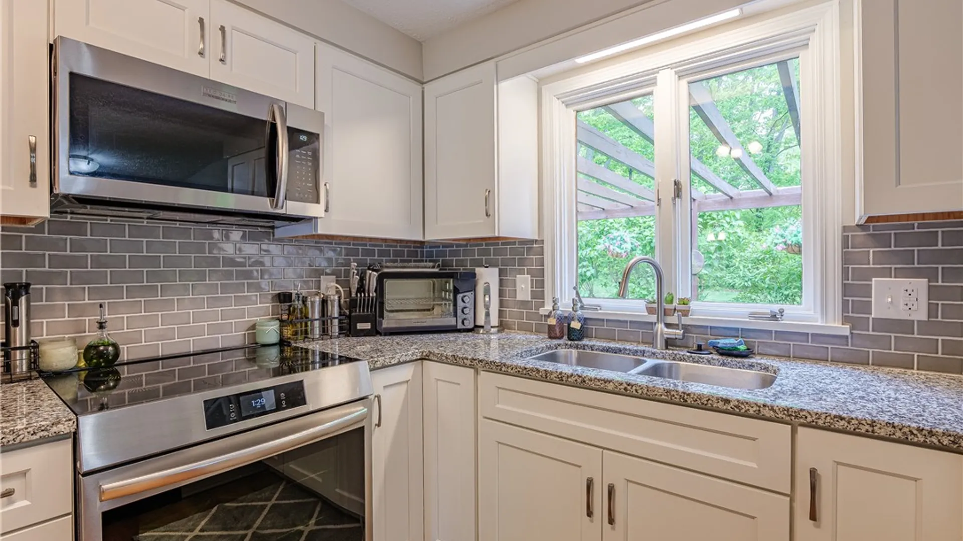 Property at 8 Great Garland, Perinton, NY 14450 19