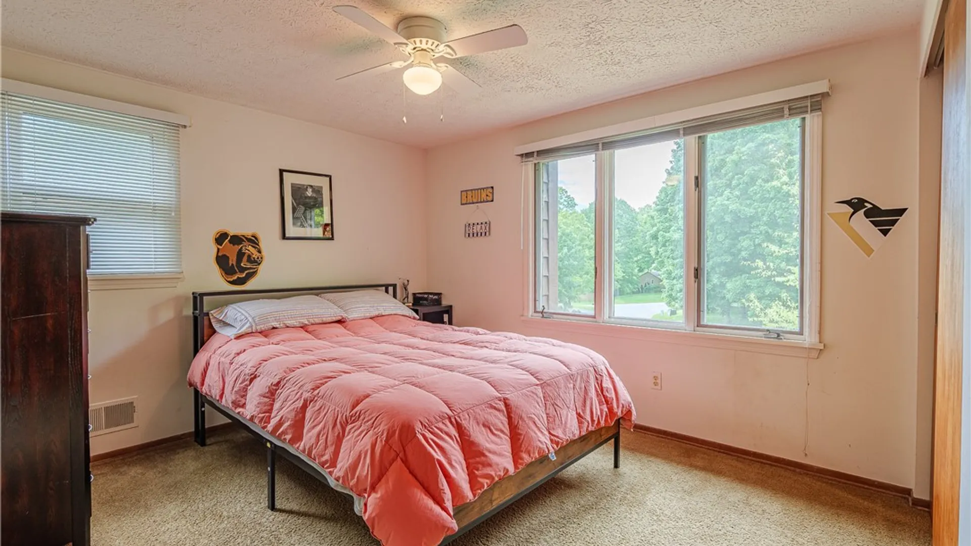 Property at 8 Great Garland, Perinton, NY 14450 35