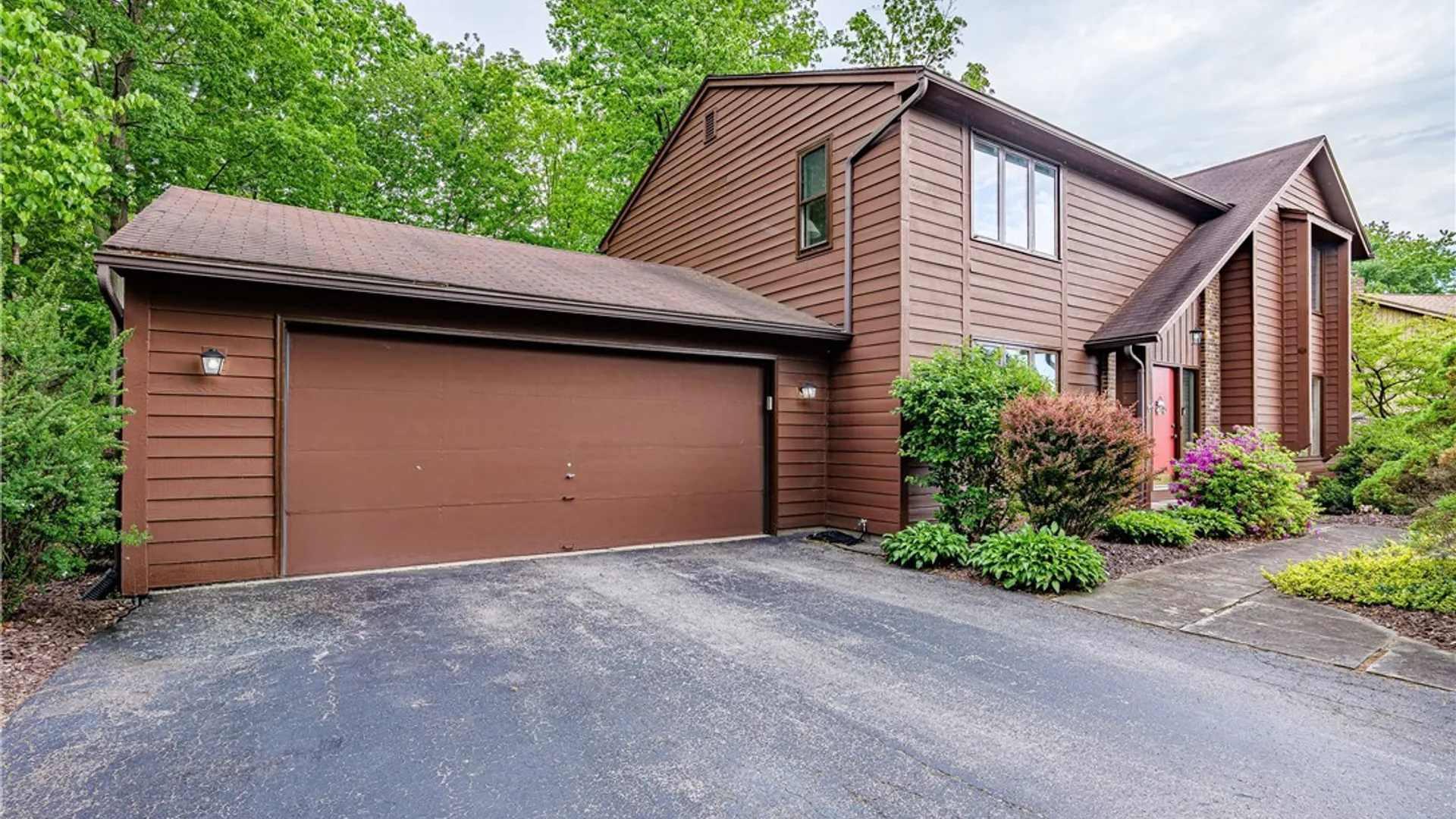 Property at 8 Great Garland, Perinton, NY 14450 49