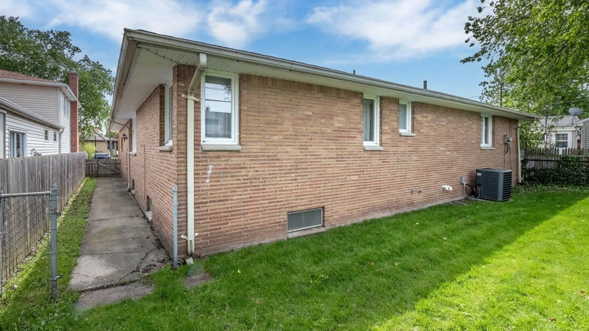 Property at 78 Snug Haven Court, Tonawanda, NY 14150 42