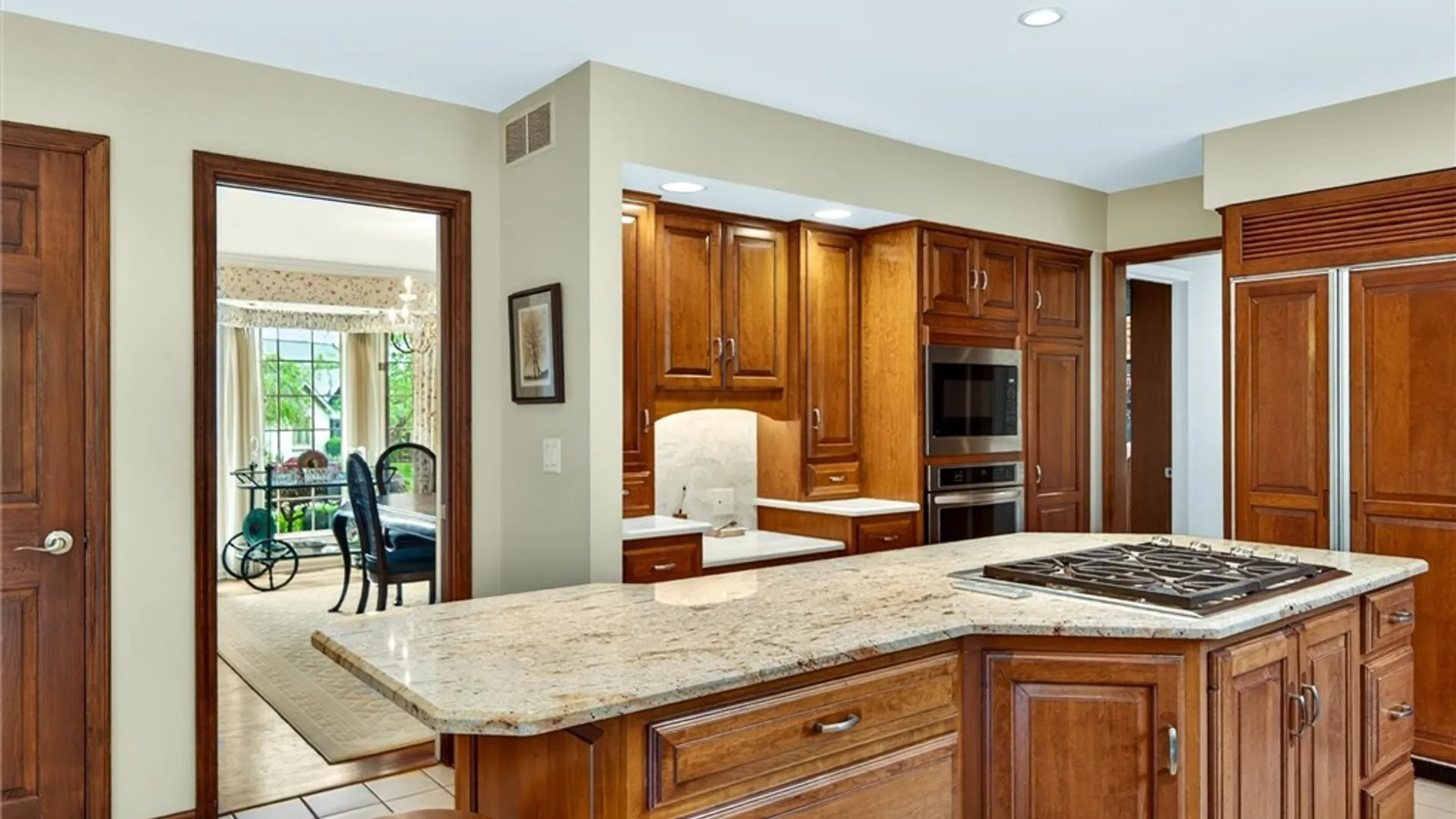 Property at 8 Saint Andrews, Pittsford, NY 14534 11