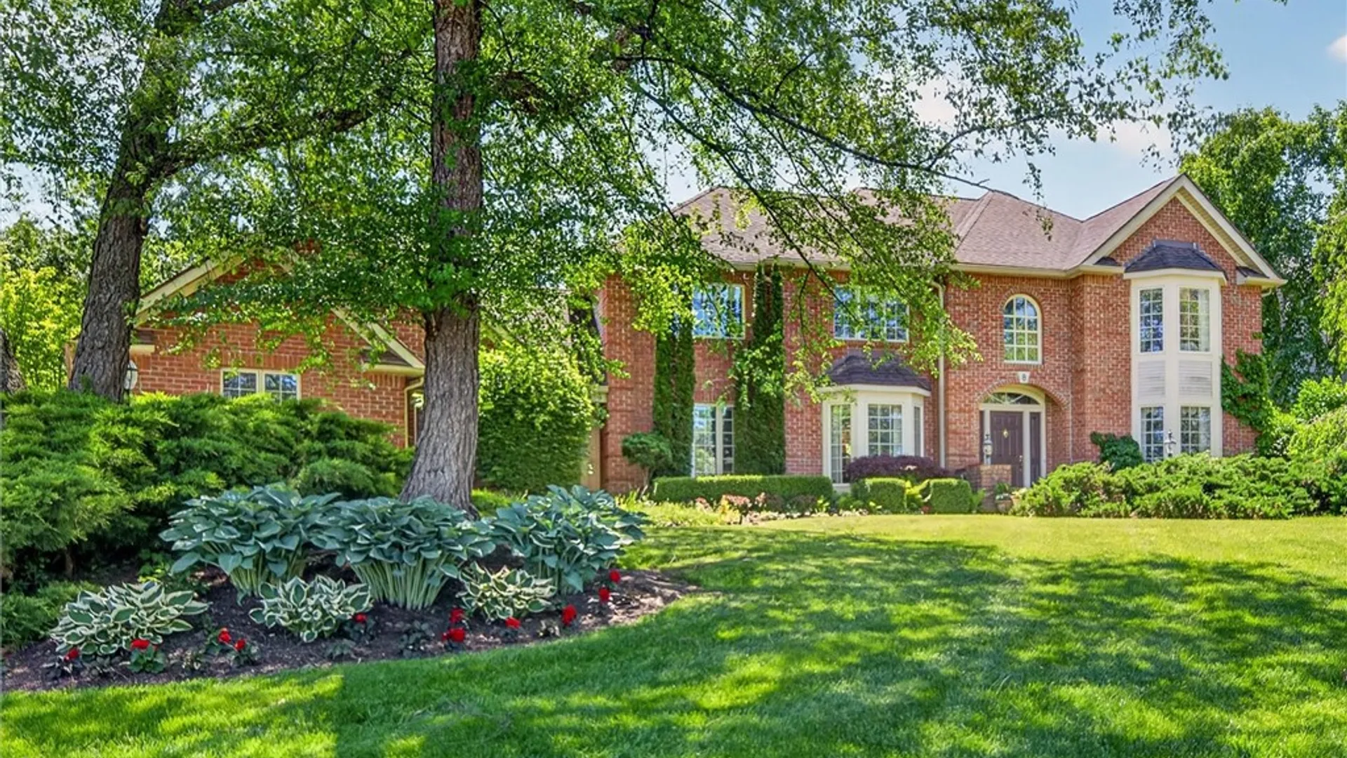 Property at 8 Saint Andrews, Pittsford, NY 14534 2
