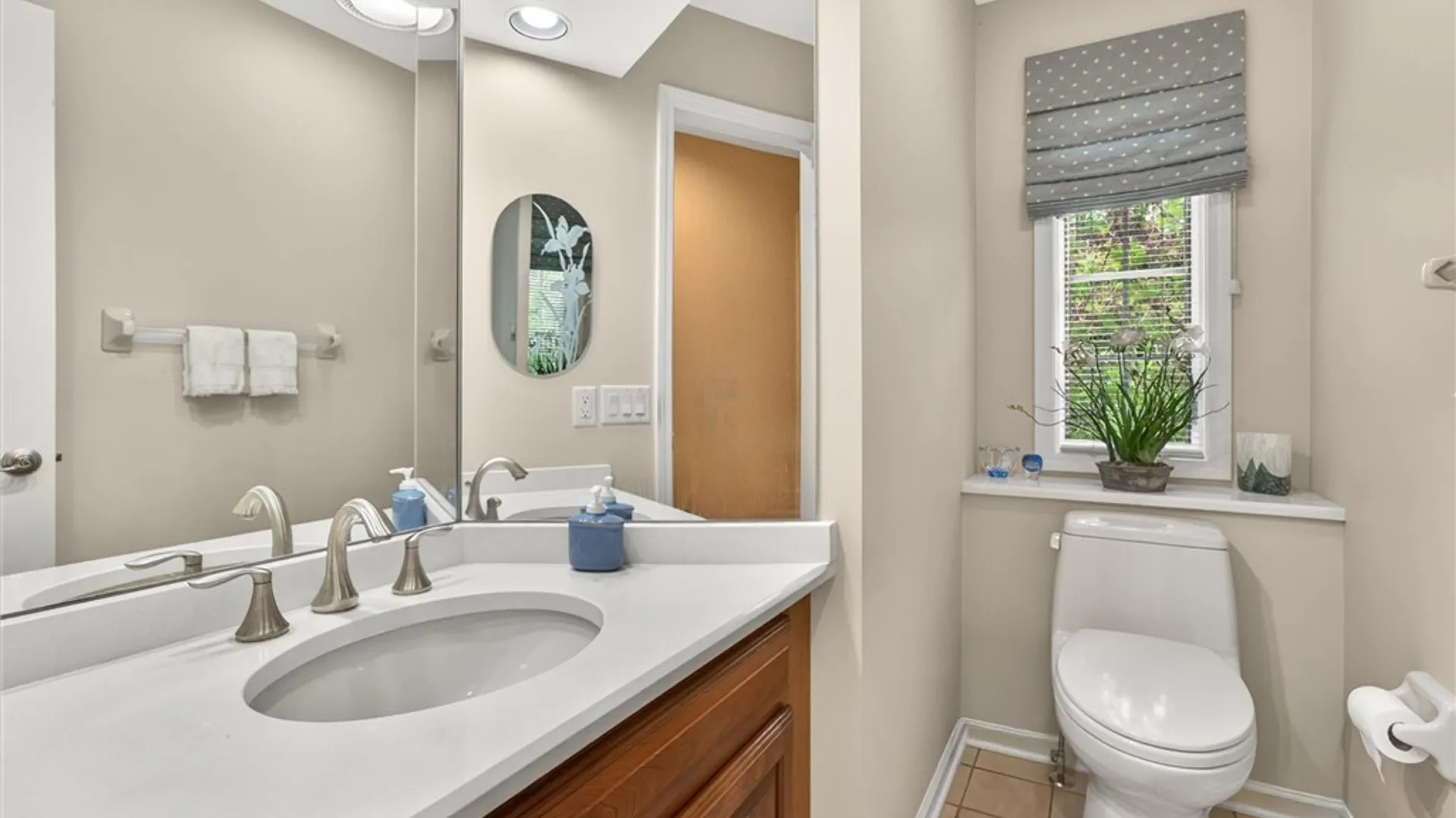 Property at 8 Saint Andrews, Pittsford, NY 14534 23