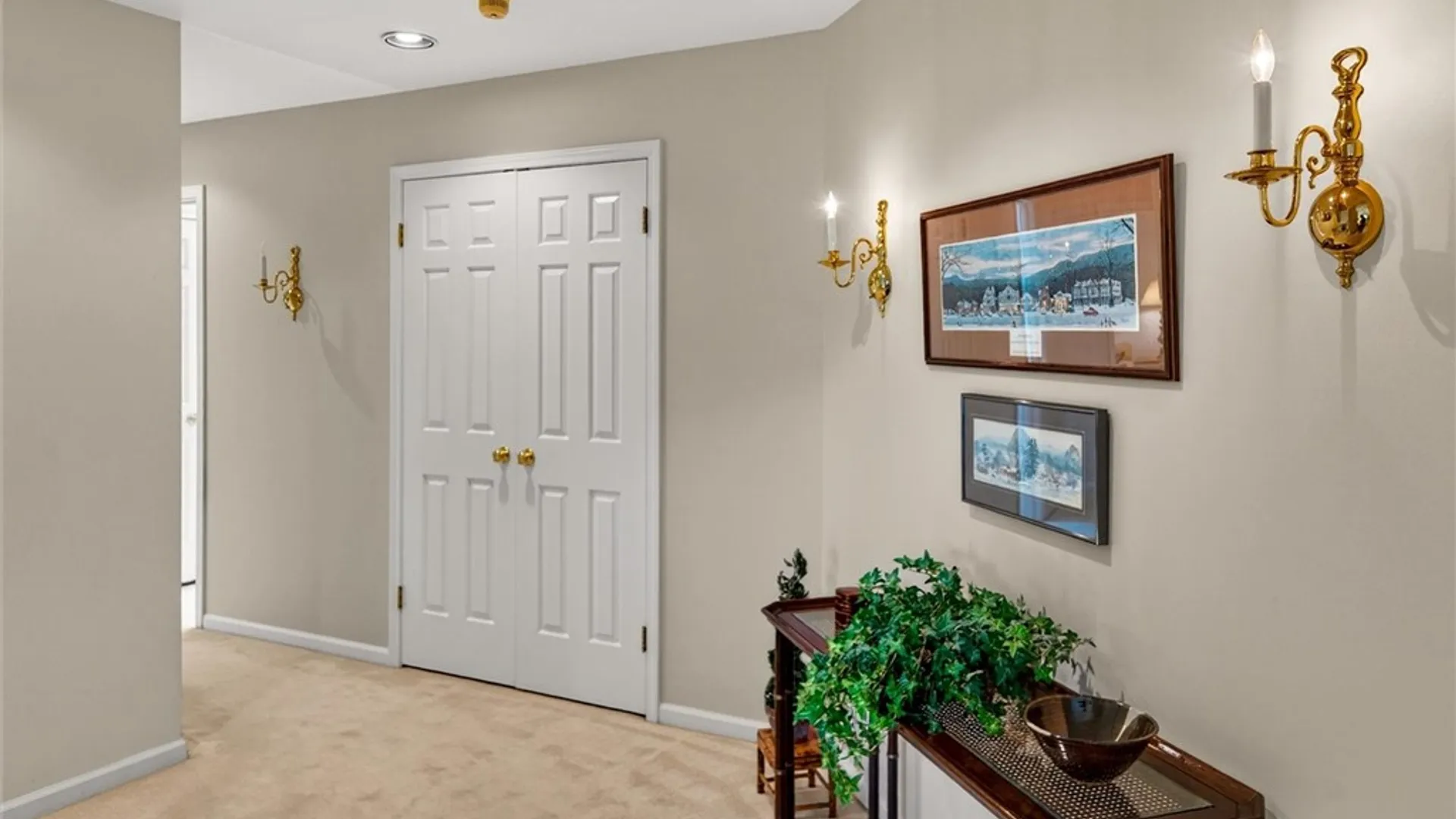 Property at 8 Saint Andrews, Pittsford, NY 14534 27